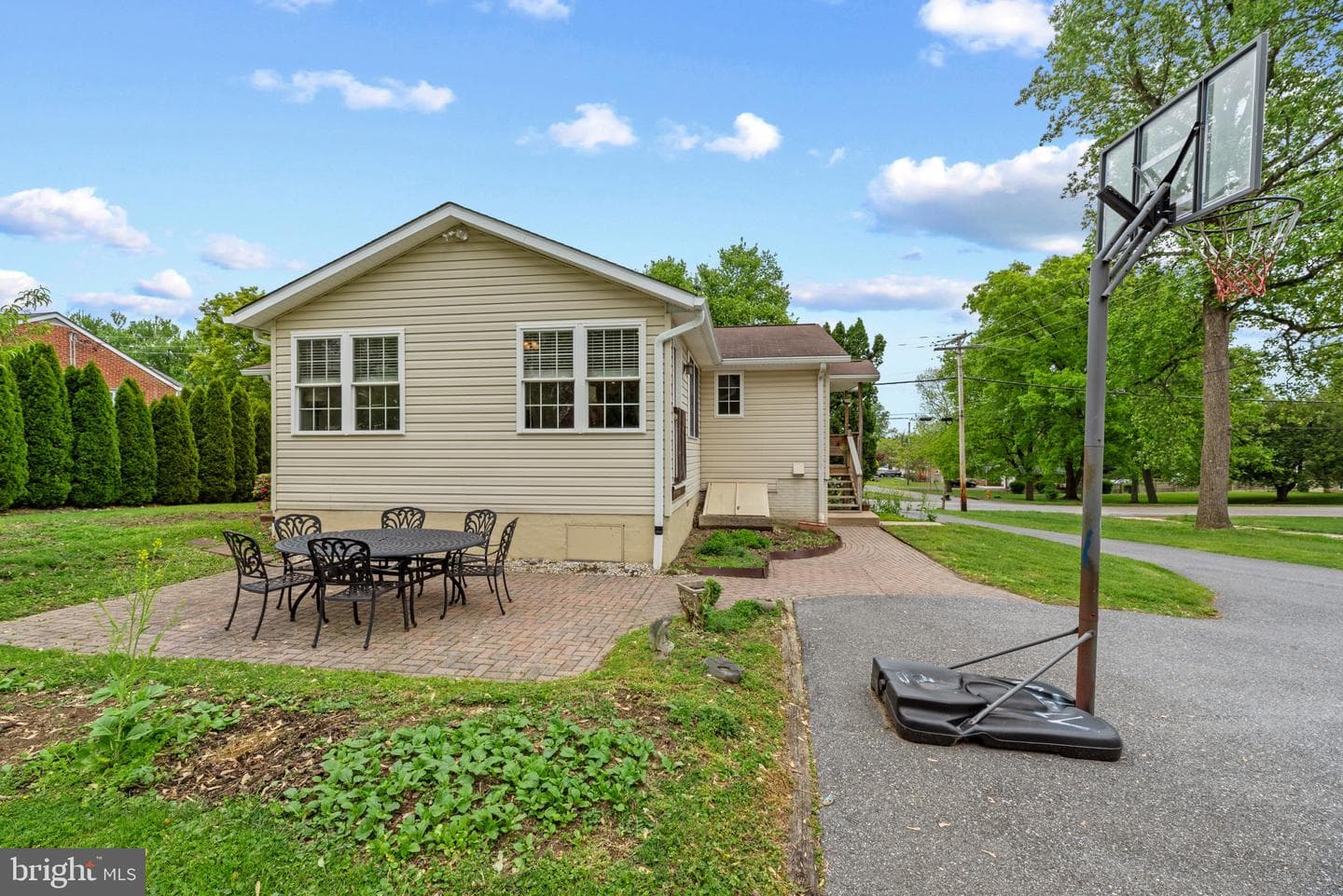 5034 Avoca Avenue photo 32