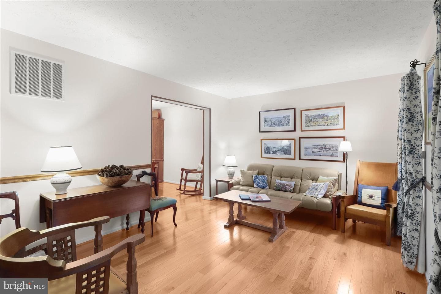 6424 Wesley Lane photo 4