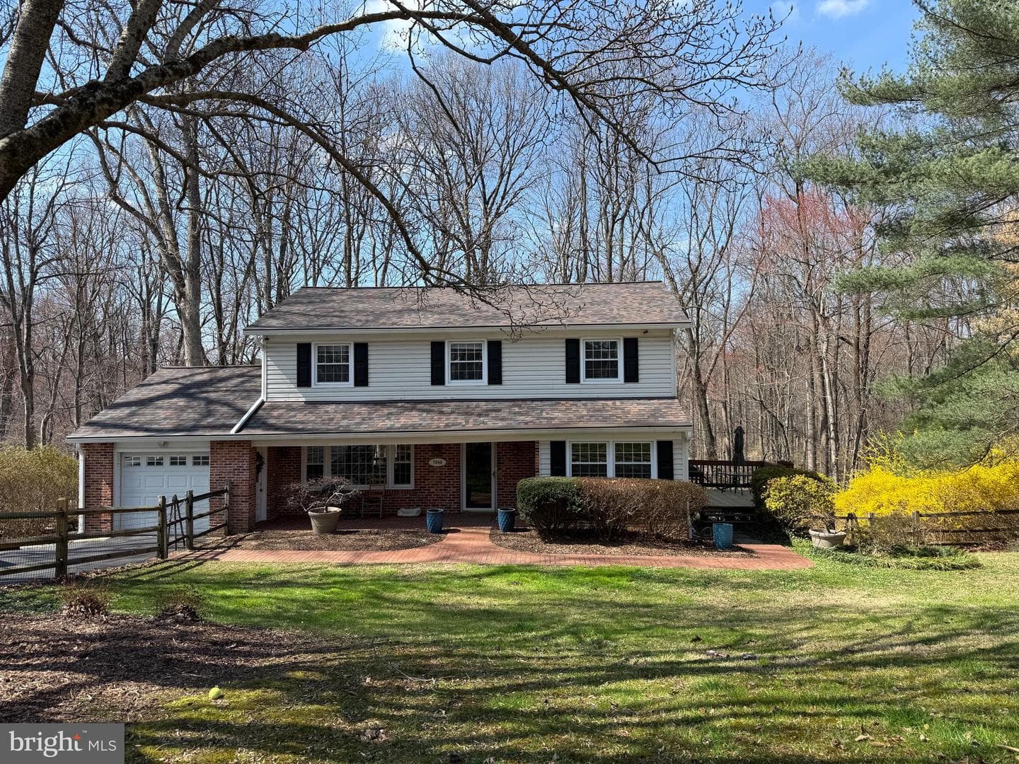 7946 Helmart Drive photo 4