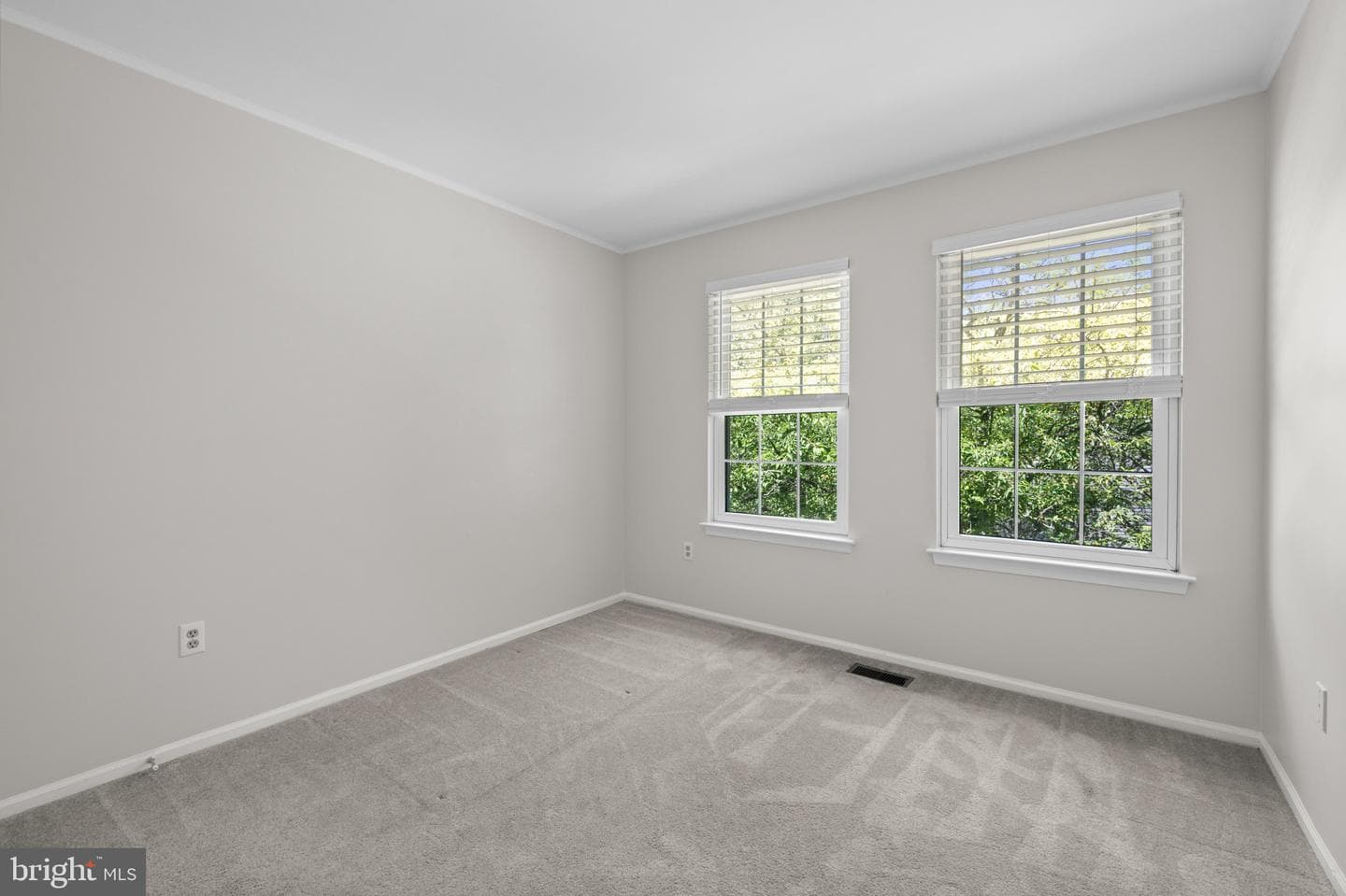 4731 Leyden Way photo 15
