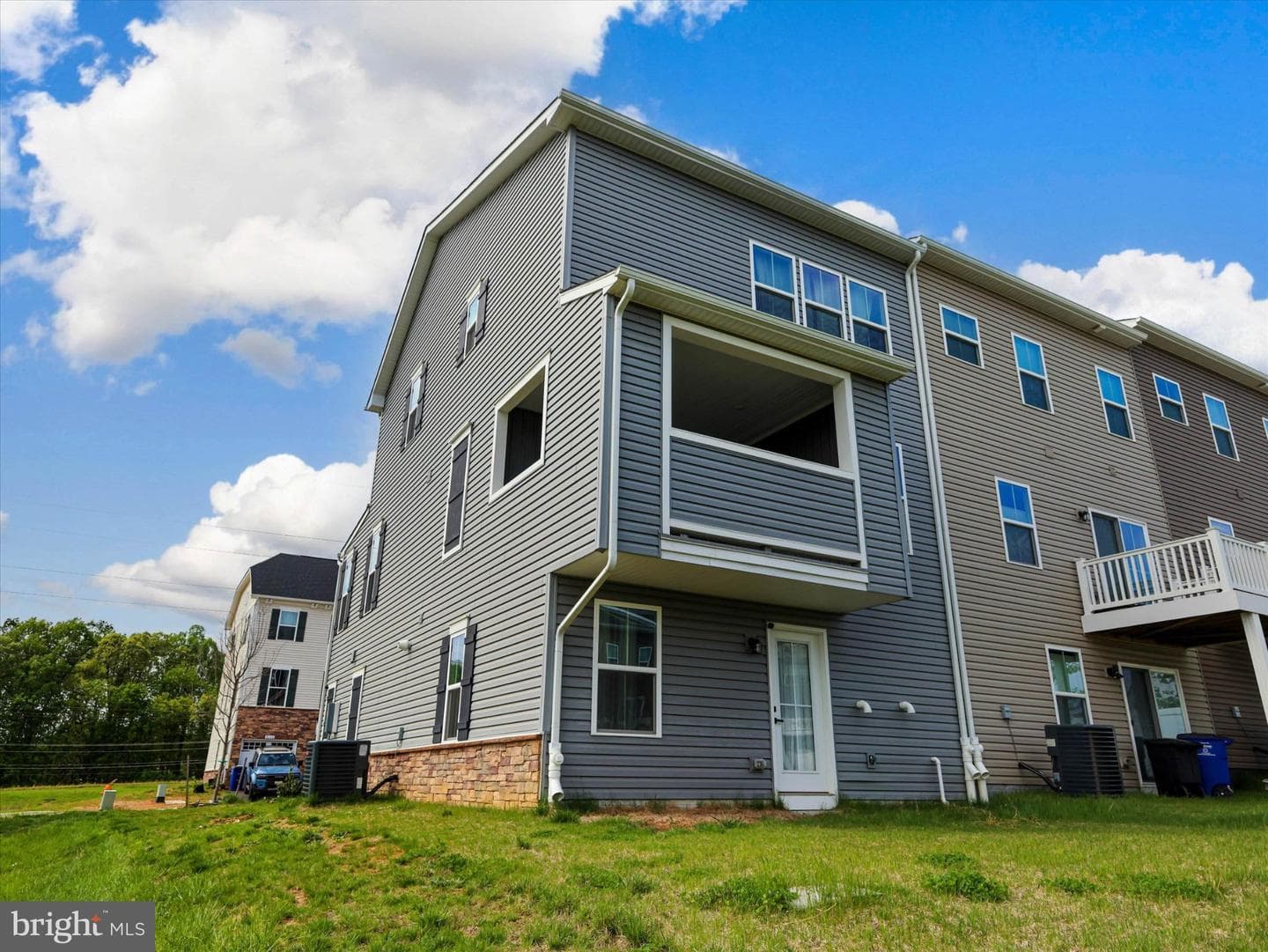 8123 Primrose Lane photo 36