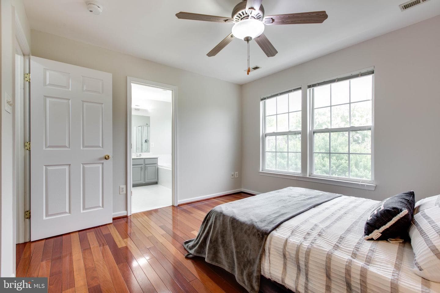 7086 Water Oak Road #200 photo 24