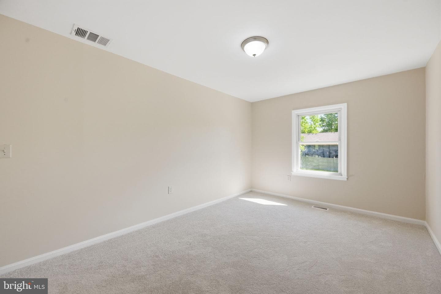9045 N Laurel Road #k photo 19