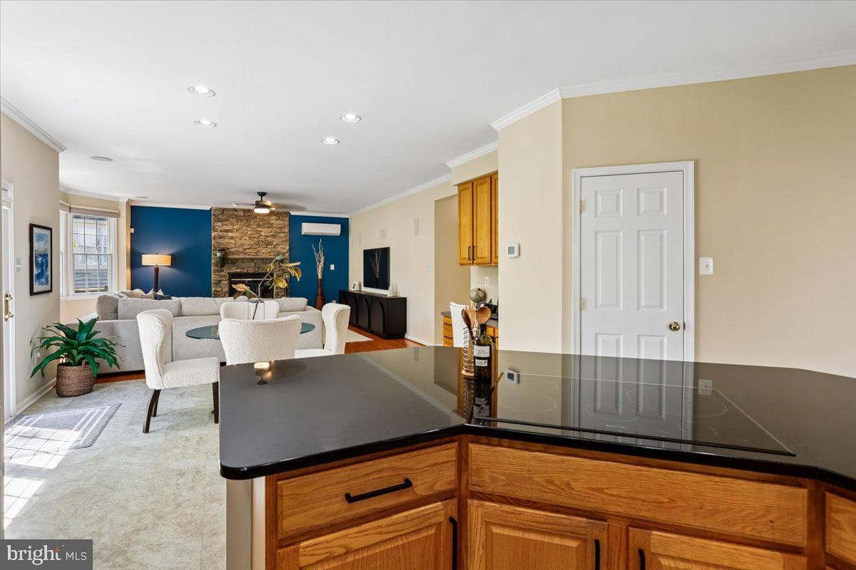 9909 Midsummer Snow Lane photo 17
