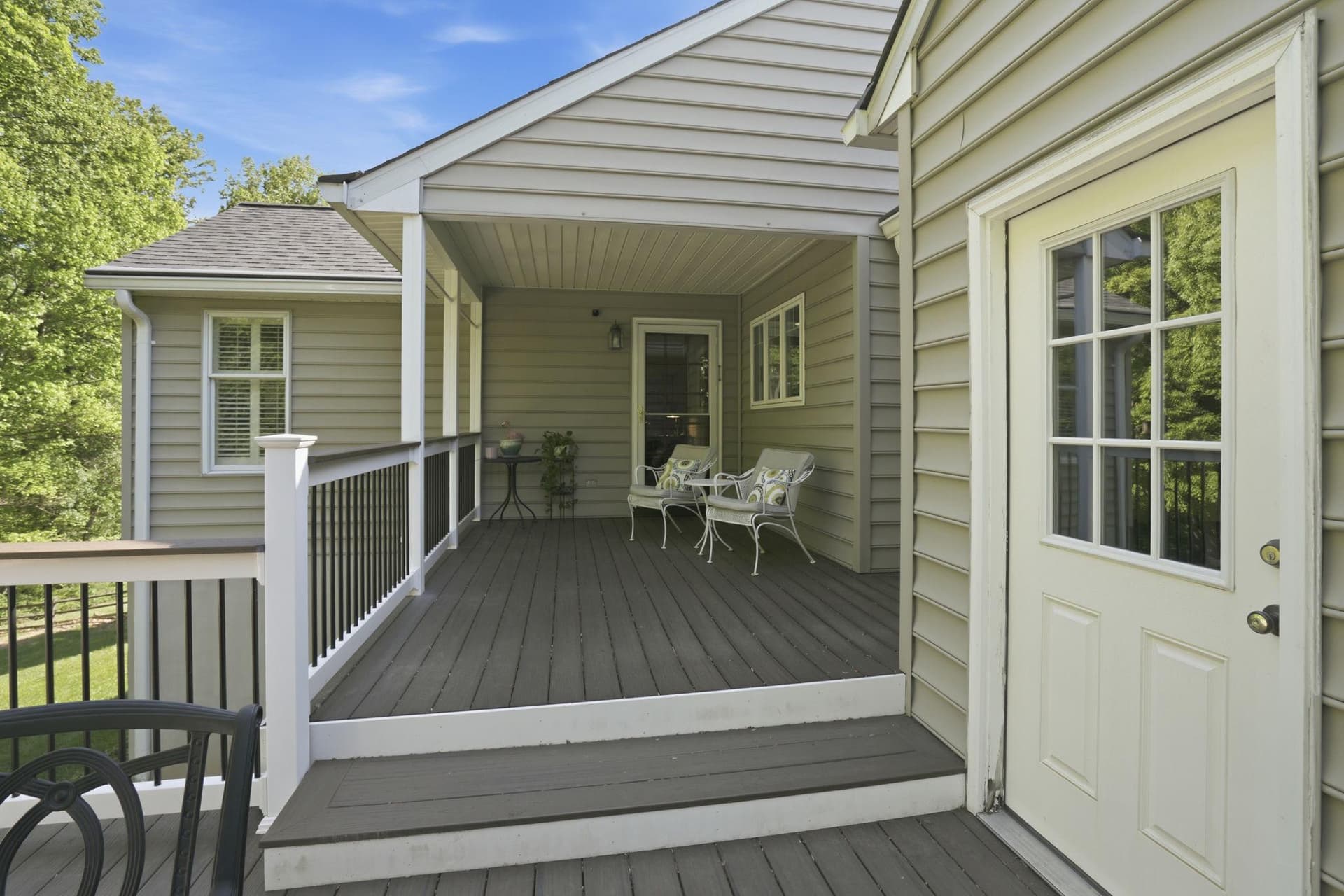 2829 Thornbrook Road photo 28