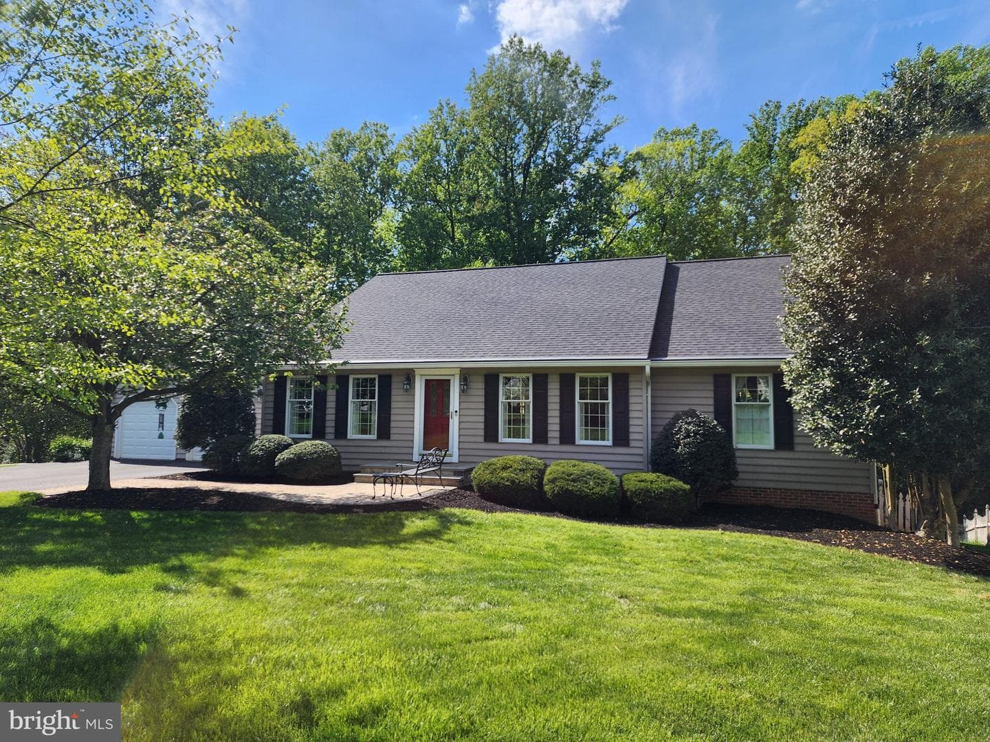 2829 Thornbrook Road photo 30