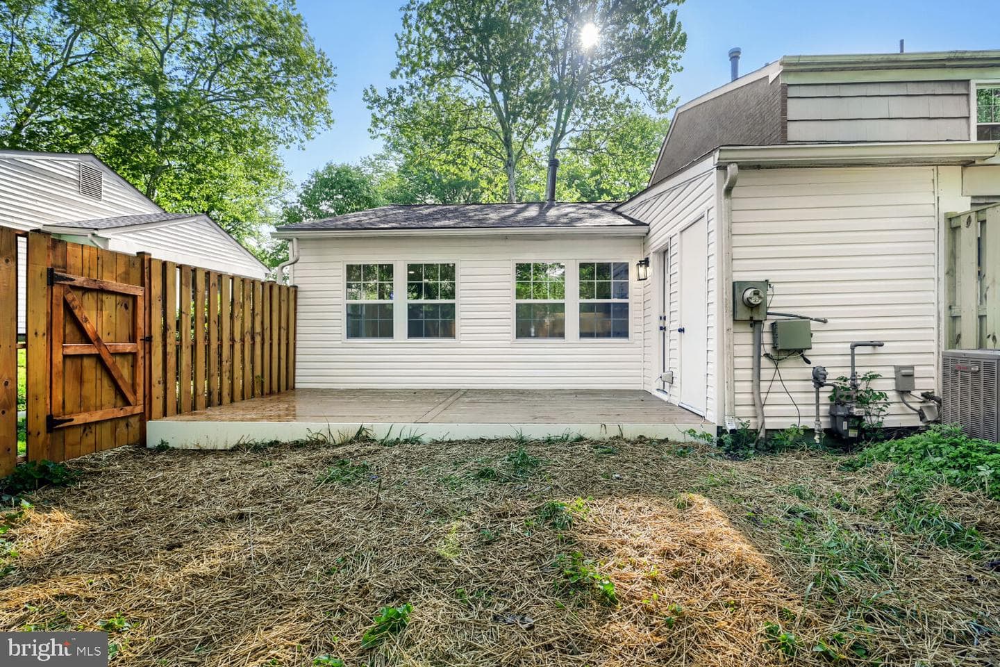 5501 Woodenhawk Circle photo 18