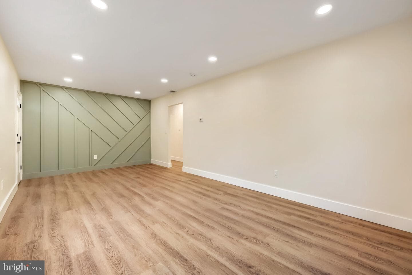 5501 Woodenhawk Circle photo 5