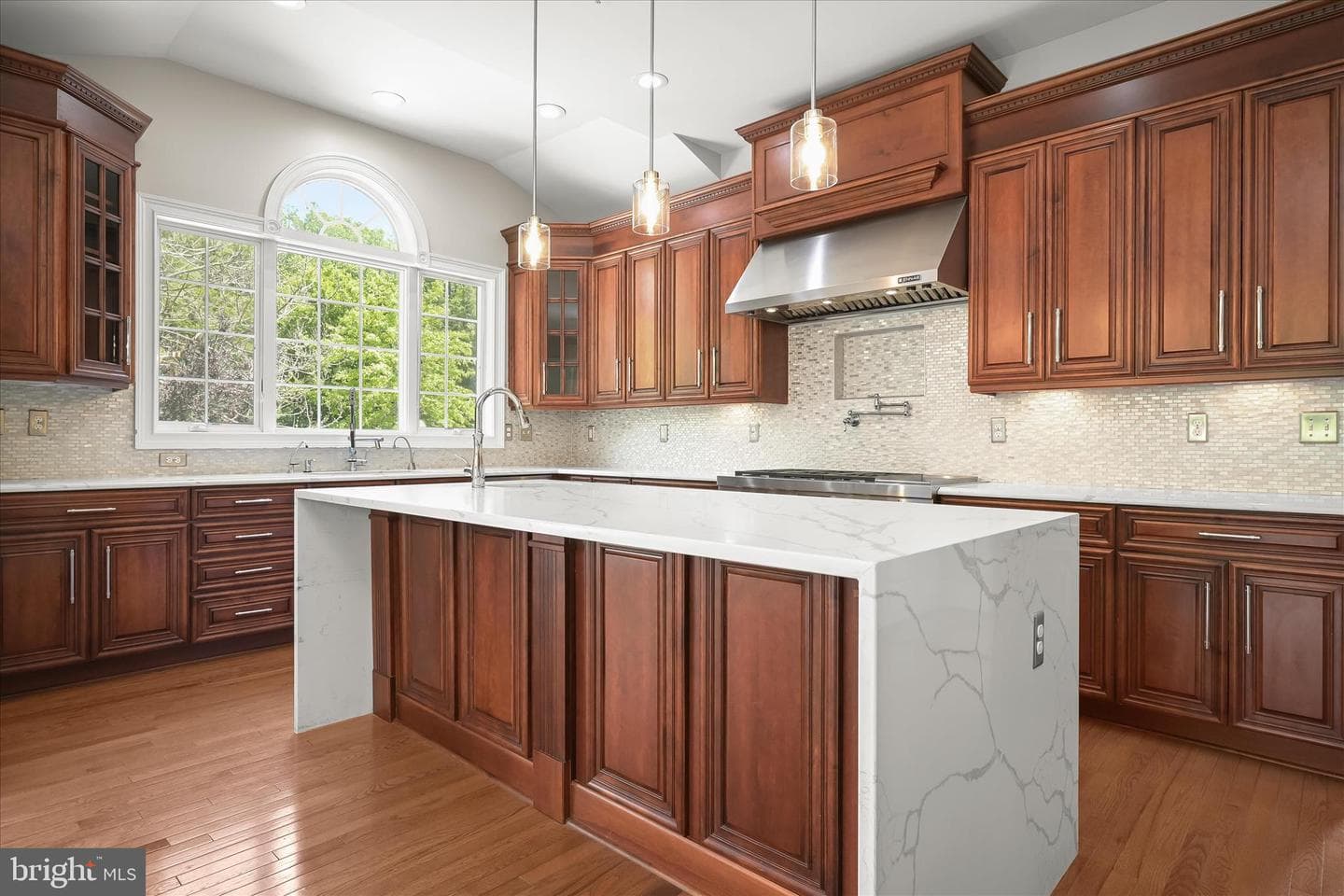 11610 Clarksville Pike photo 32