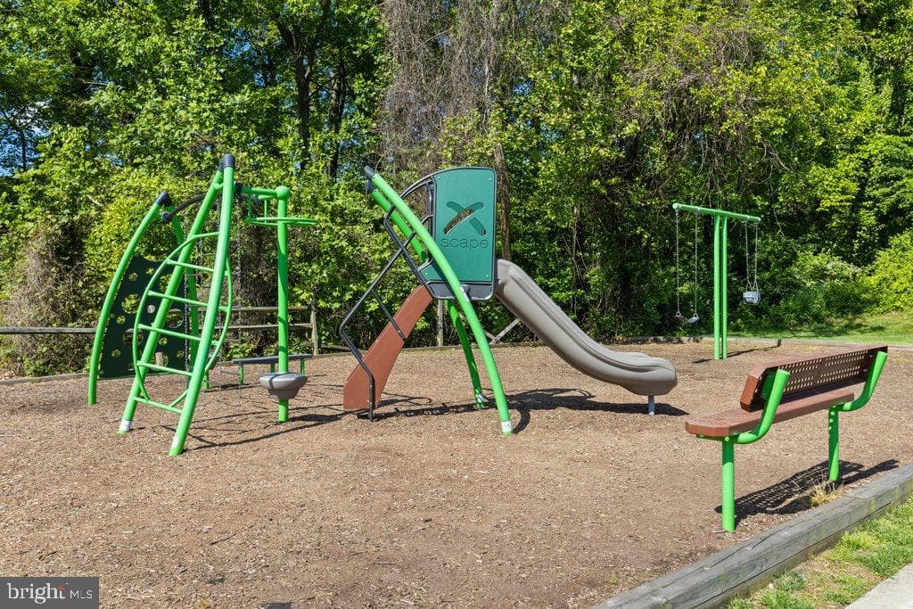 6205 Sandpiper Court #202 photo 38