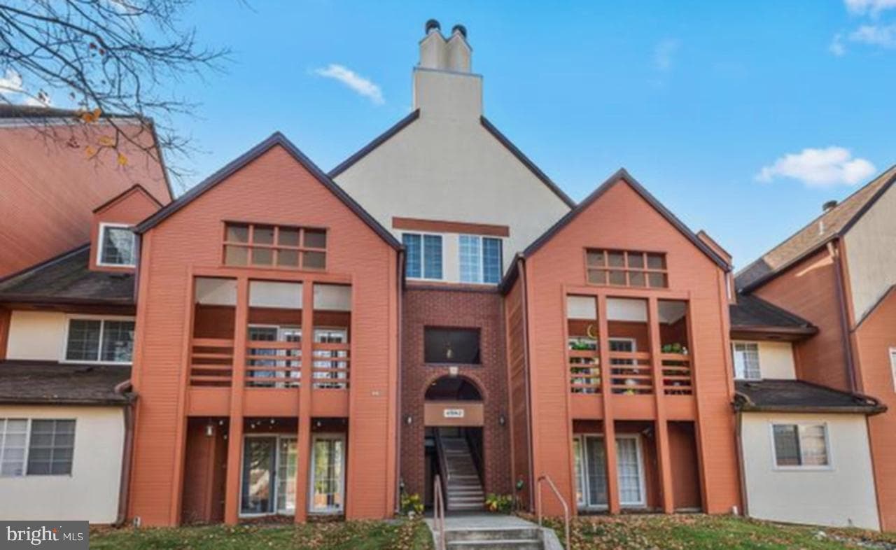 4942 Columbia Road #6 39, Columbia