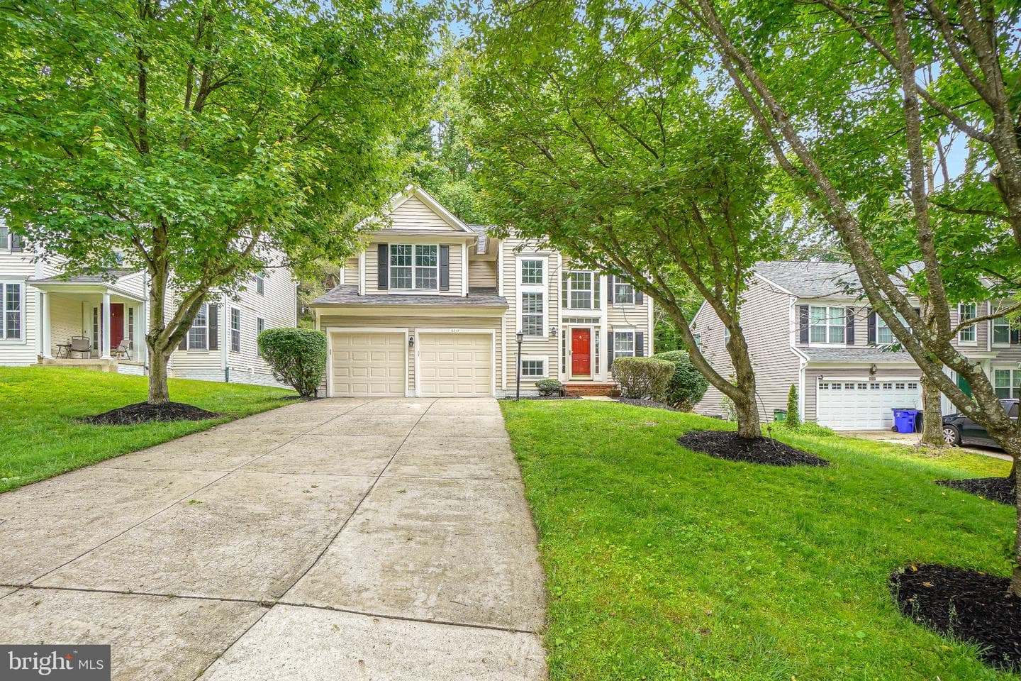 6217 Lilac Bush Lane photo 2