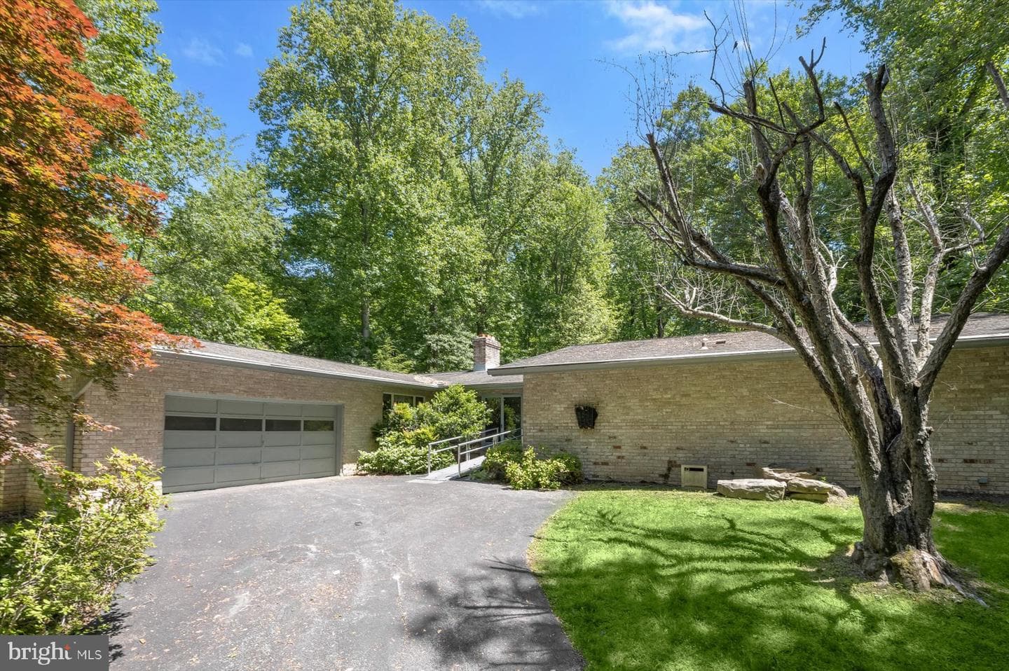 13922 Wayside Drive photo 3