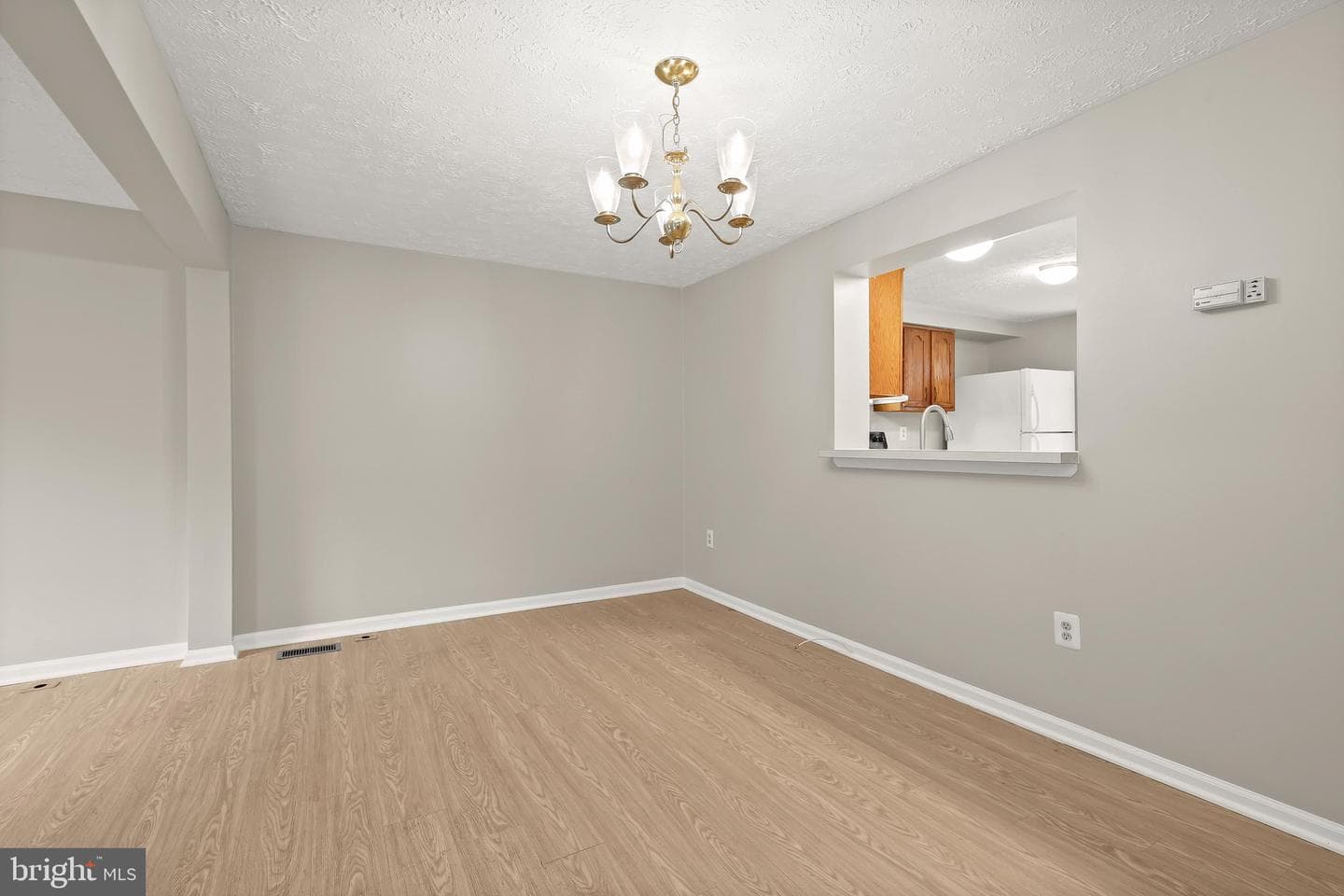 8035 Watermill Court photo 9