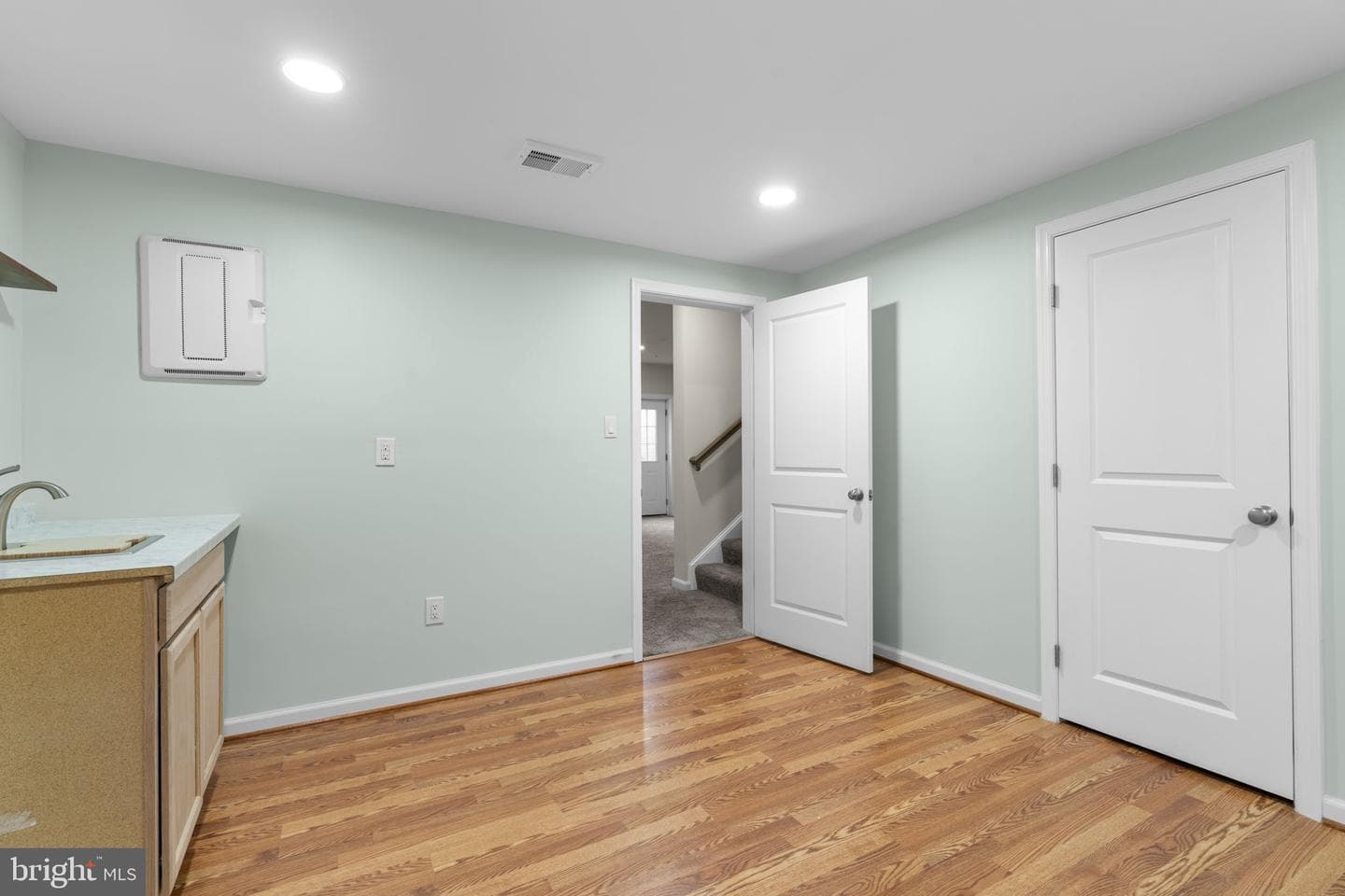 9318 Sydney Way photo 35
