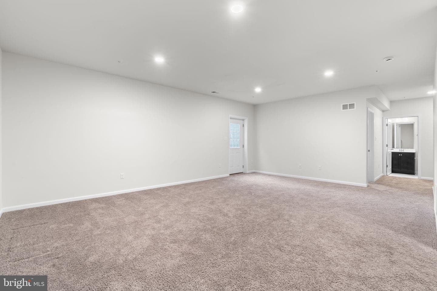 9318 Sydney Way photo 36