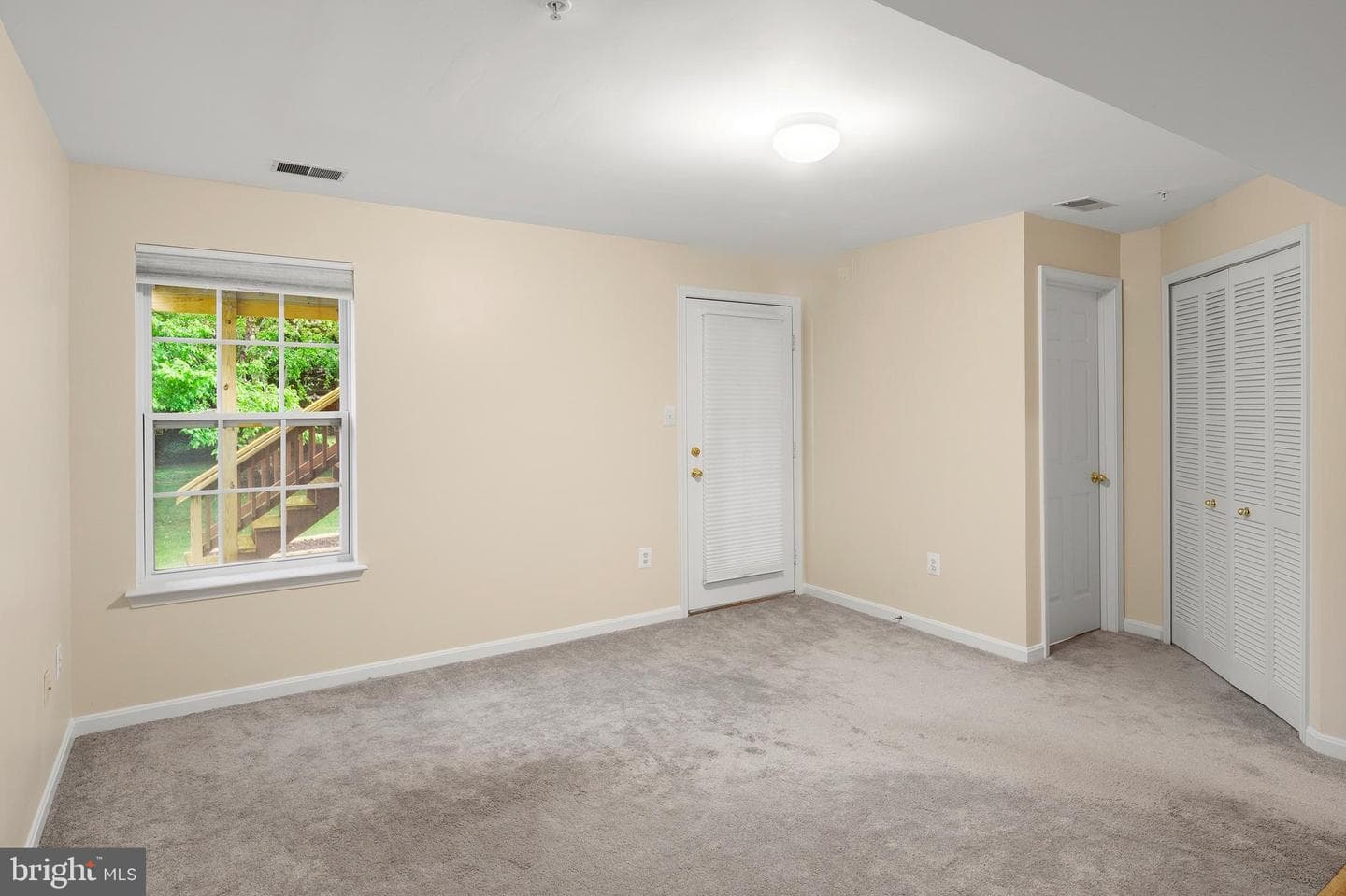 6408 Frothingham Court photo 7