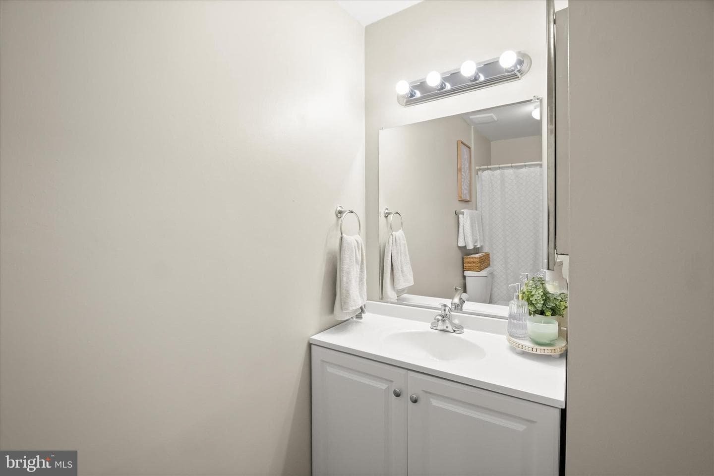 8206 Tall Trees Court photo 42