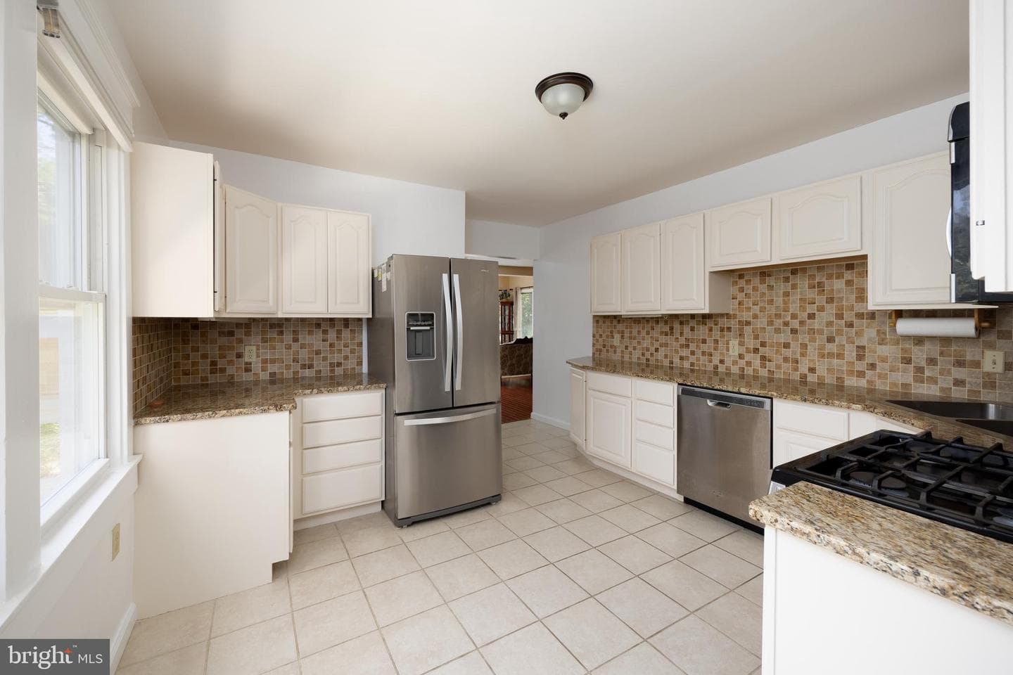 8615 Ridge Road photo 3