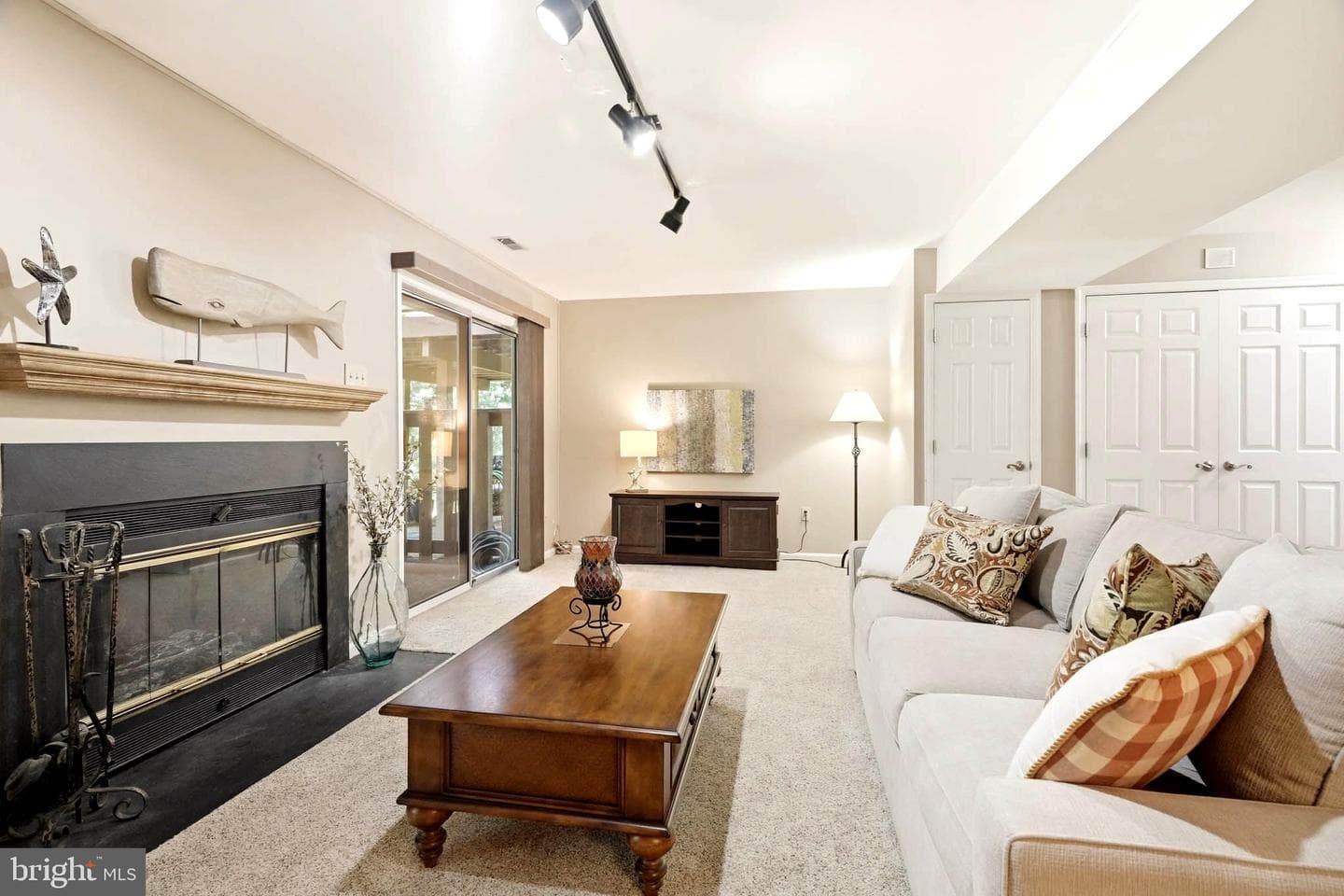 5363 Chase Lions Way photo 10