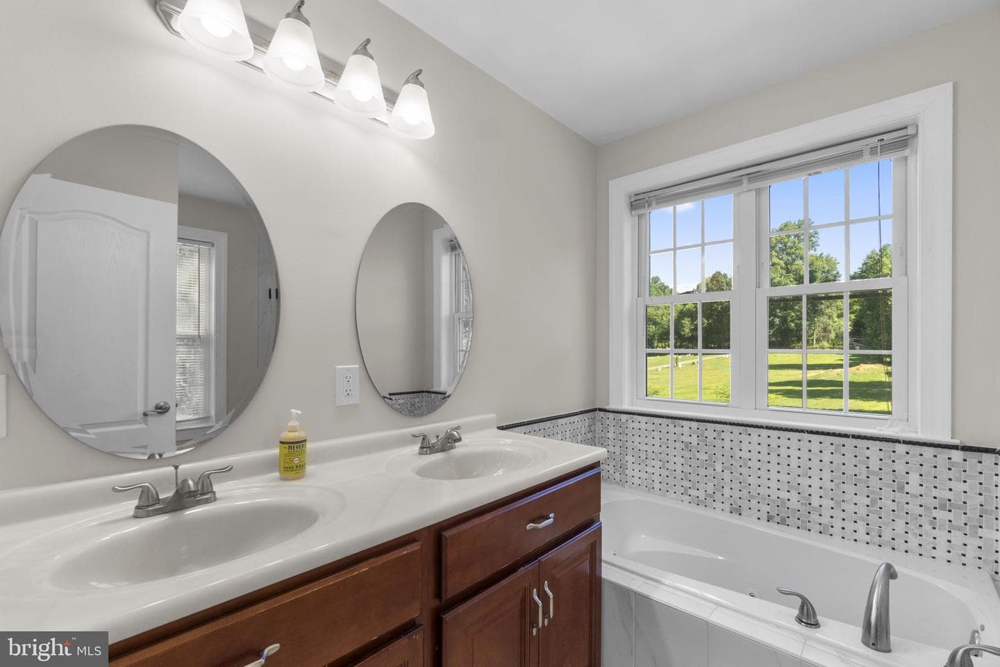 2020 Millers Mill Road photo 22