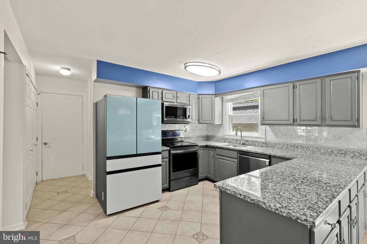 12128 Gray Star Way photo 13