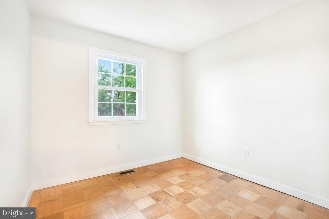 5886 Morningbird Lane photo 40