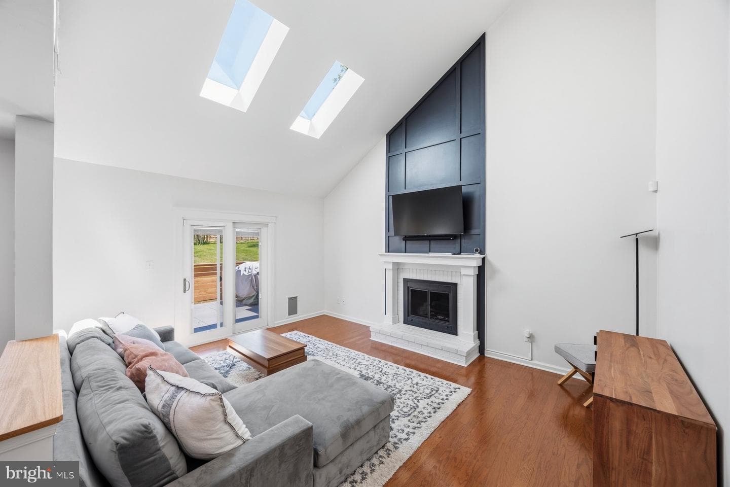 3619 Saint Johns Lane photo 13