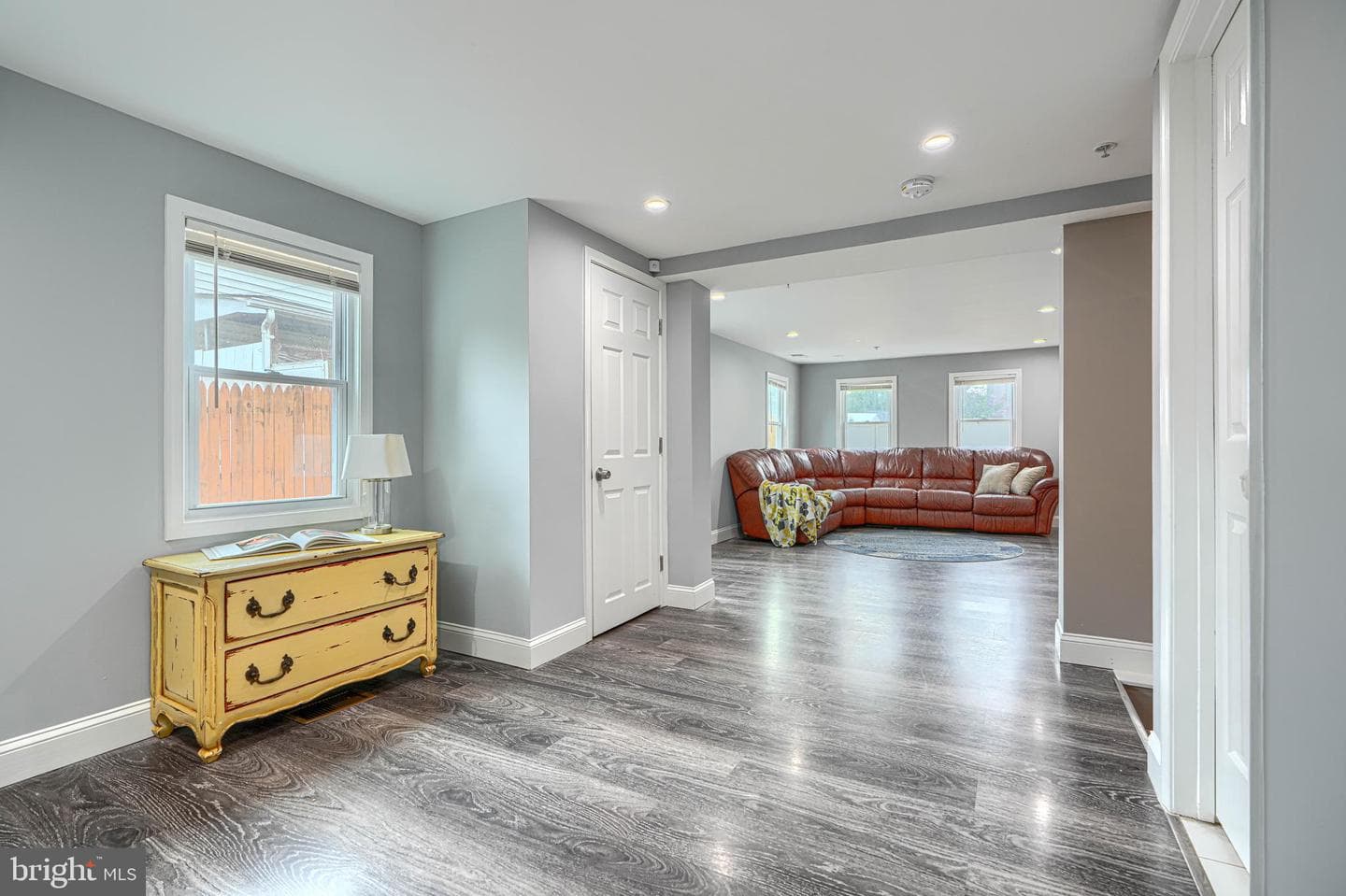 5797 Railroad Avenue photo 14