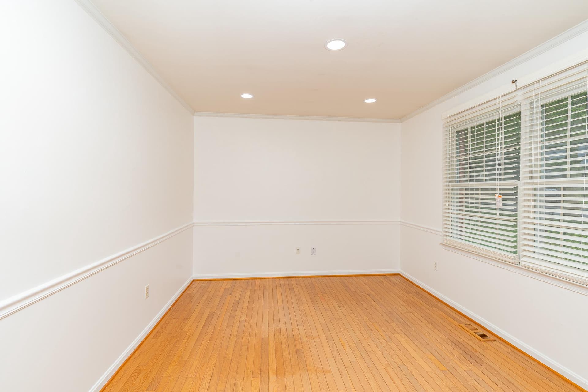 9640 Sandlight Court photo 11
