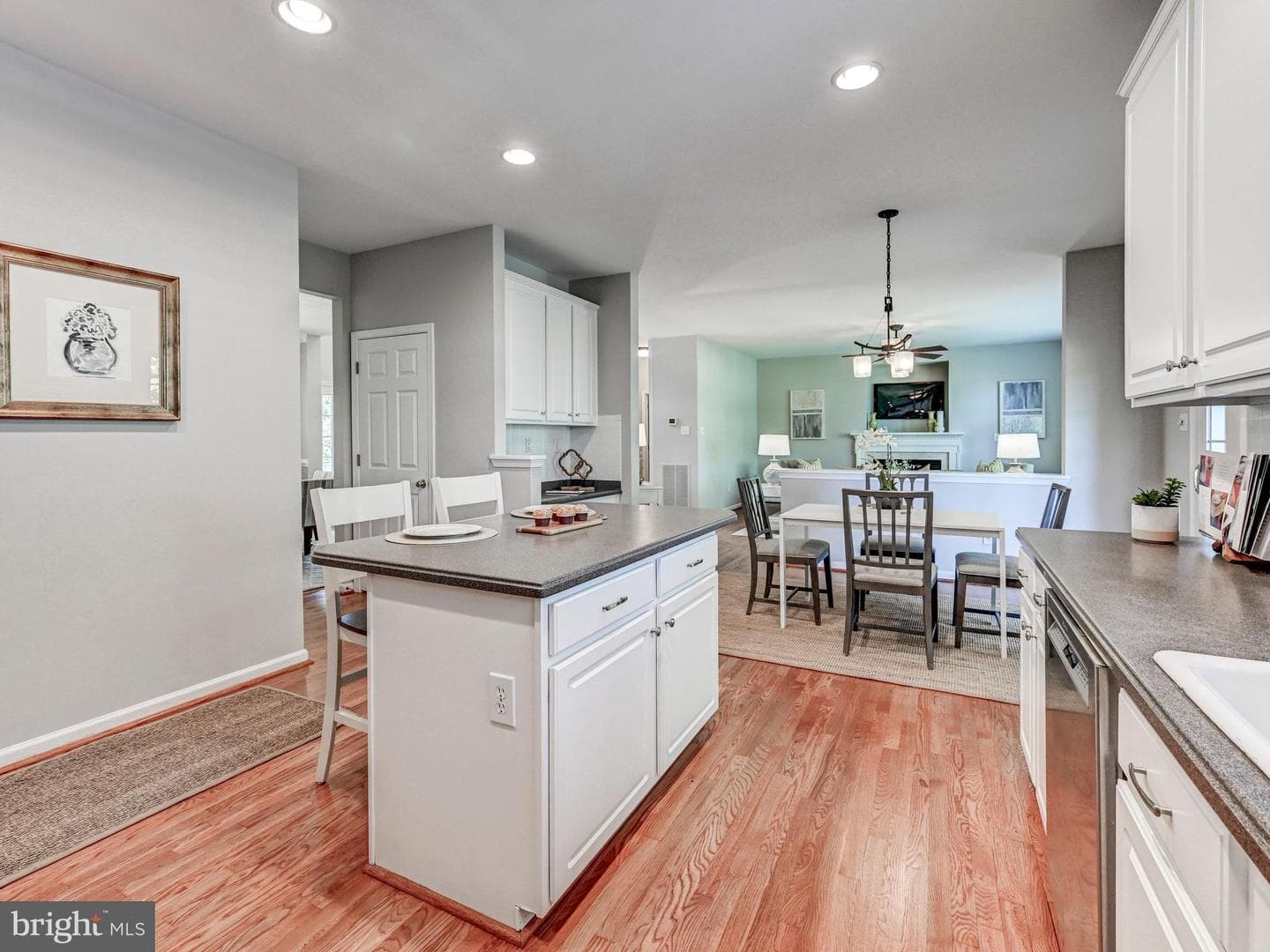 5913 Bright Flow Mews photo 19