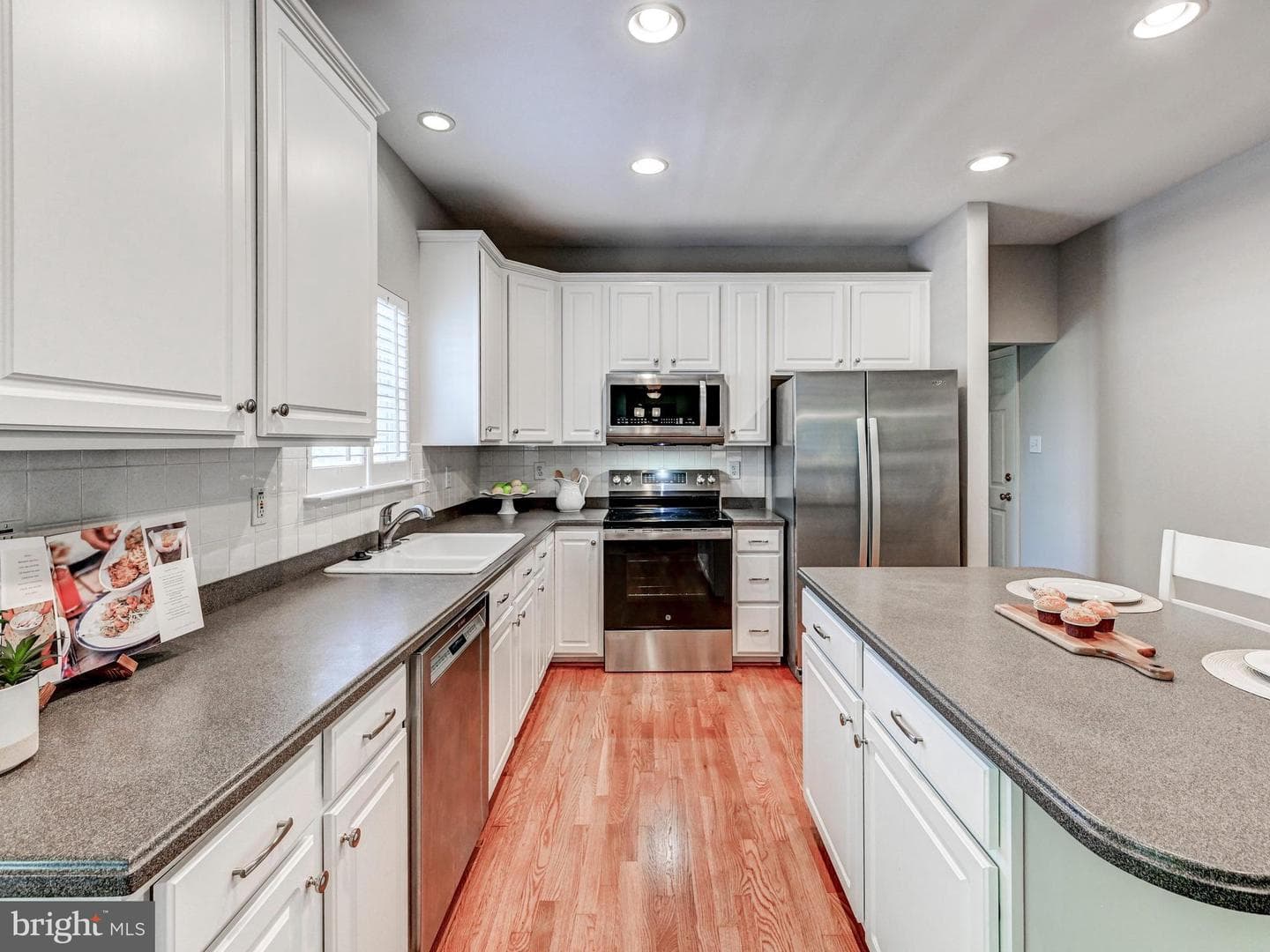 5913 Bright Flow Mews photo 21