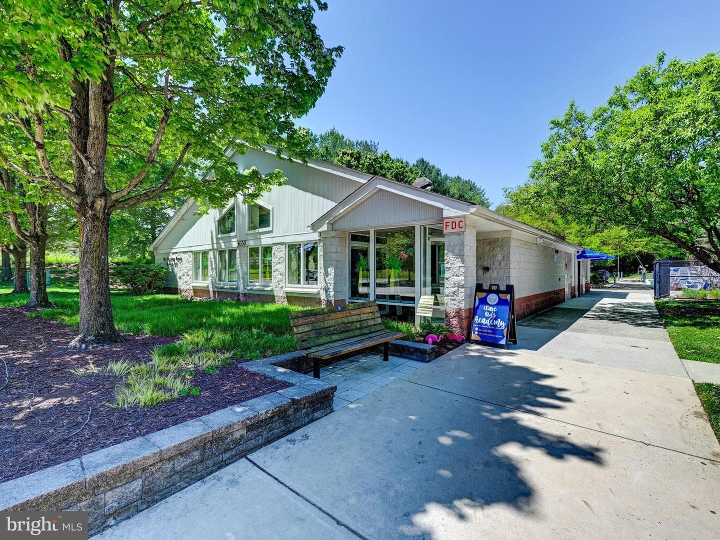 5913 Bright Flow Mews photo 76
