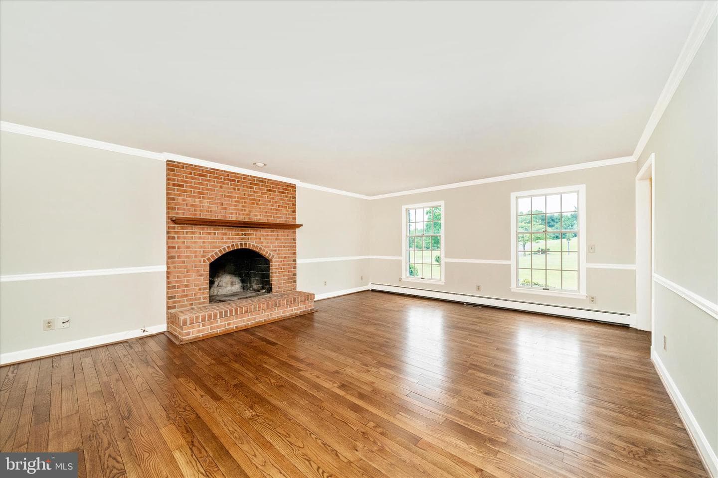 727 Weller Drive photo 18