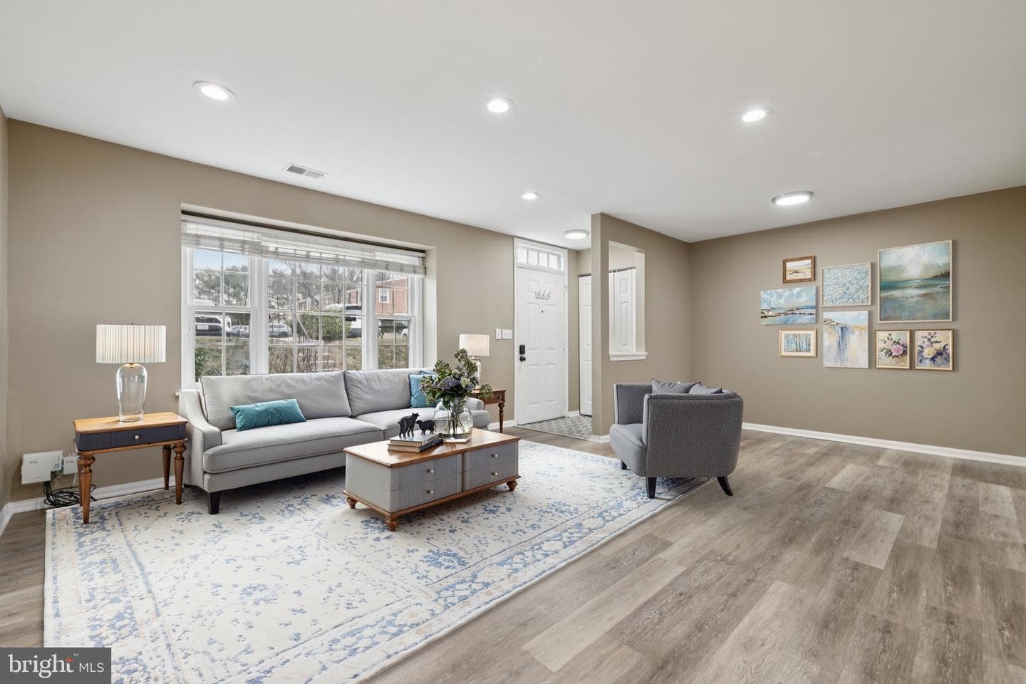 9075 N Laurel Road #E photo 3
