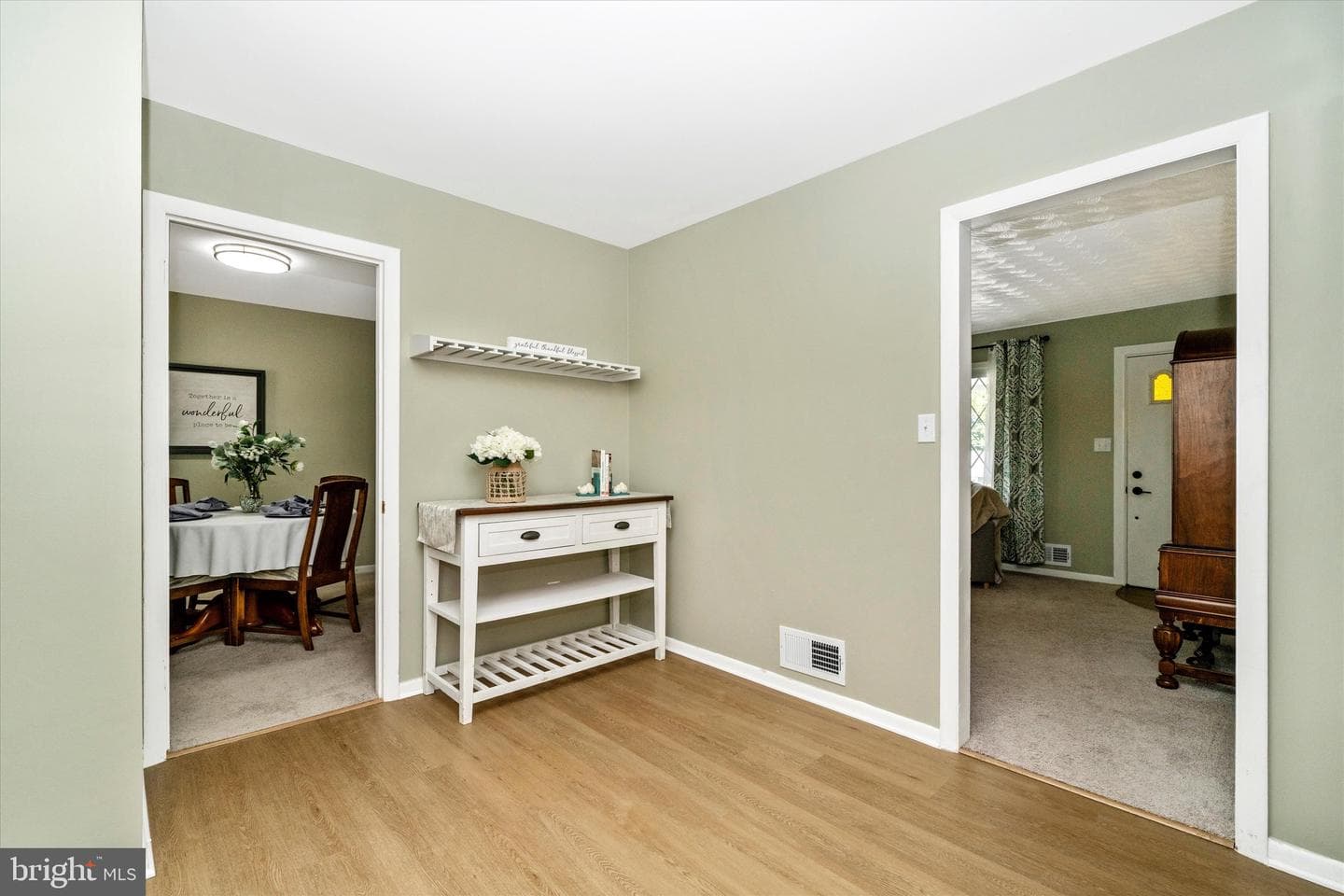 8409 Woodward Street photo 12