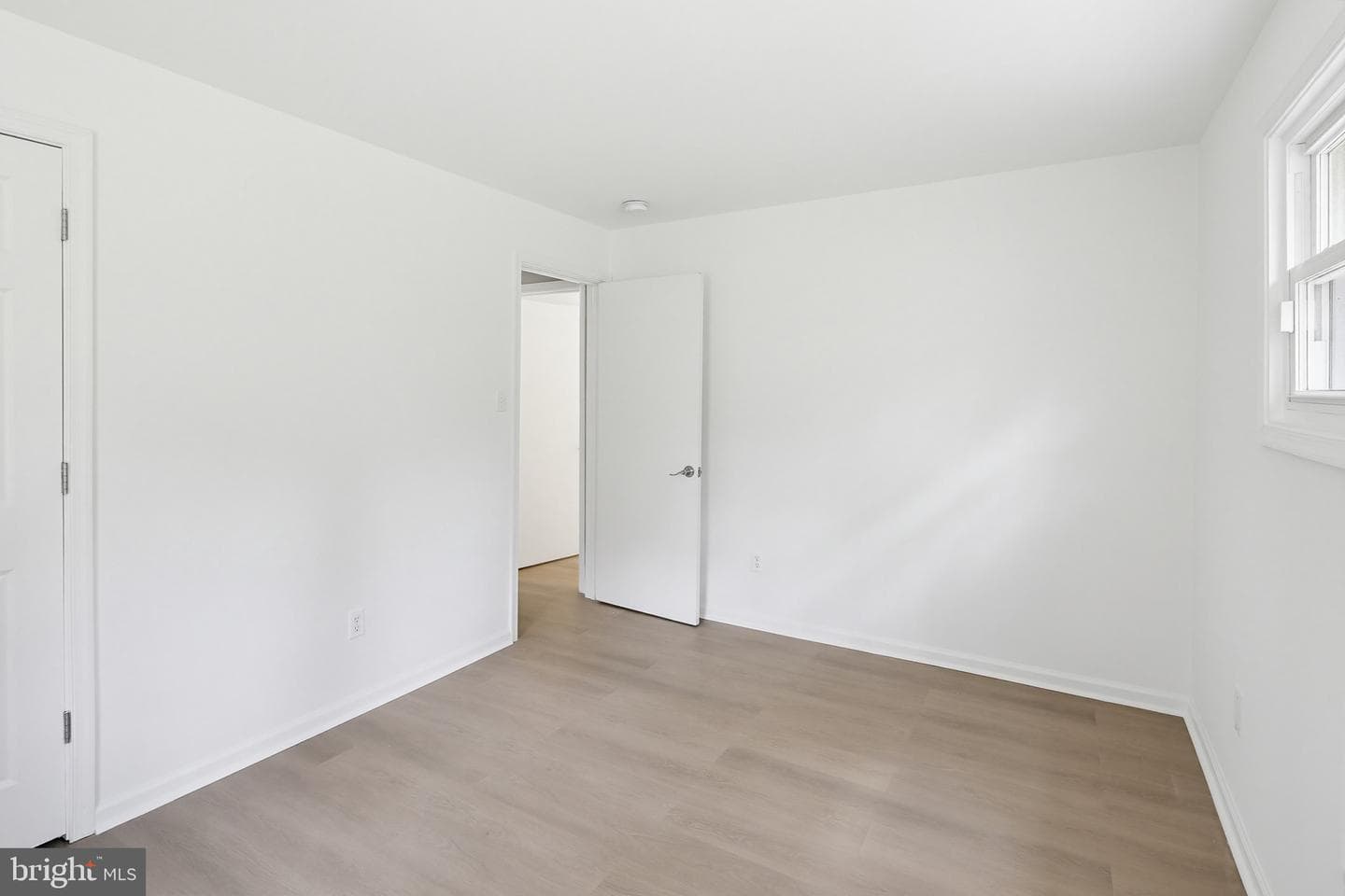 6702 Whitegate Rd photo 22
