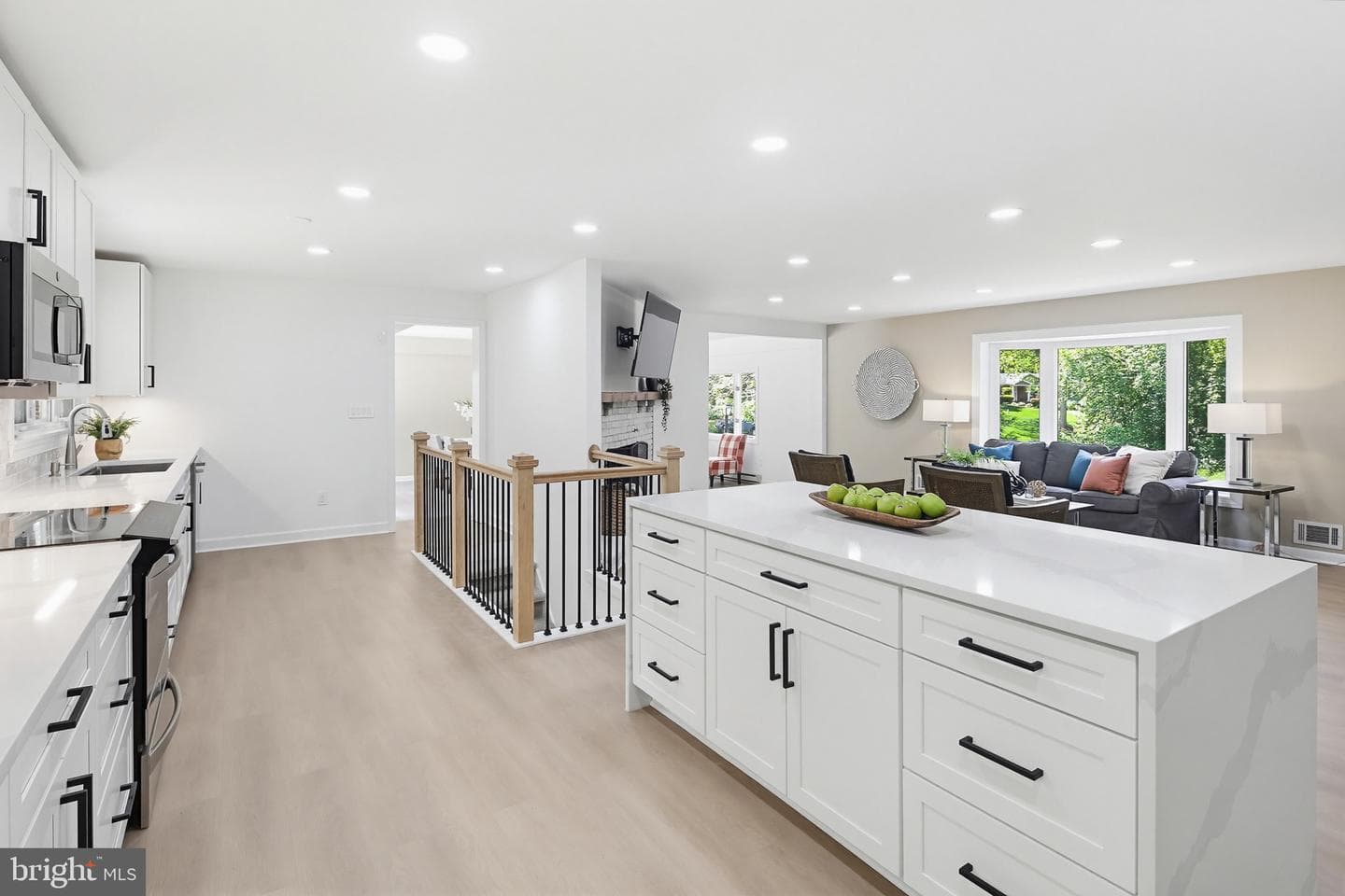 6702 Whitegate Rd photo 8