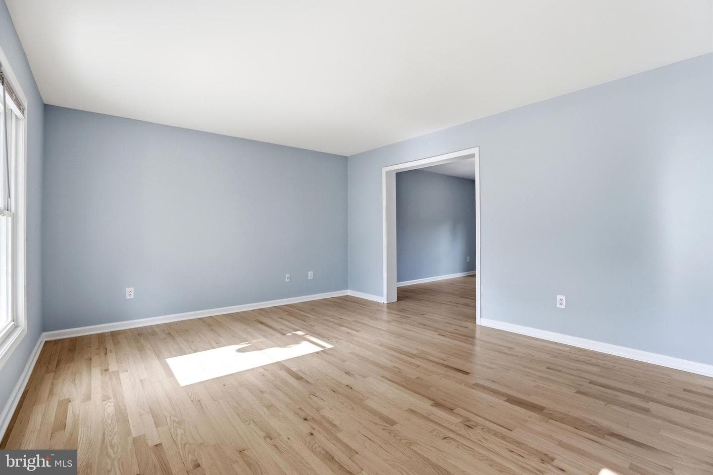 9323 Meredith Avenue photo 10