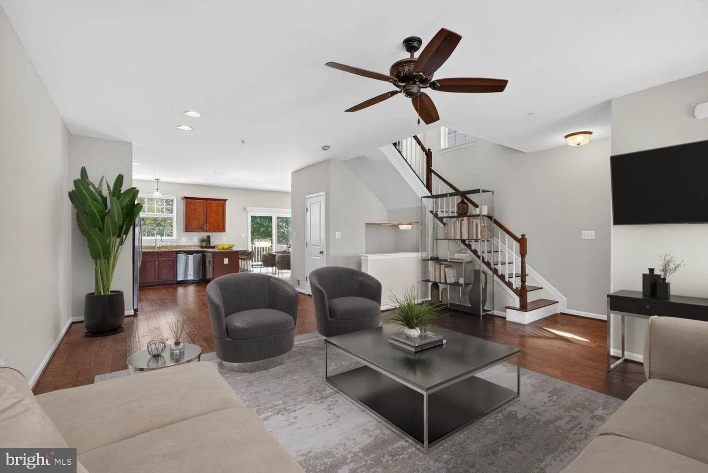 9209 Maggies Way photo 7