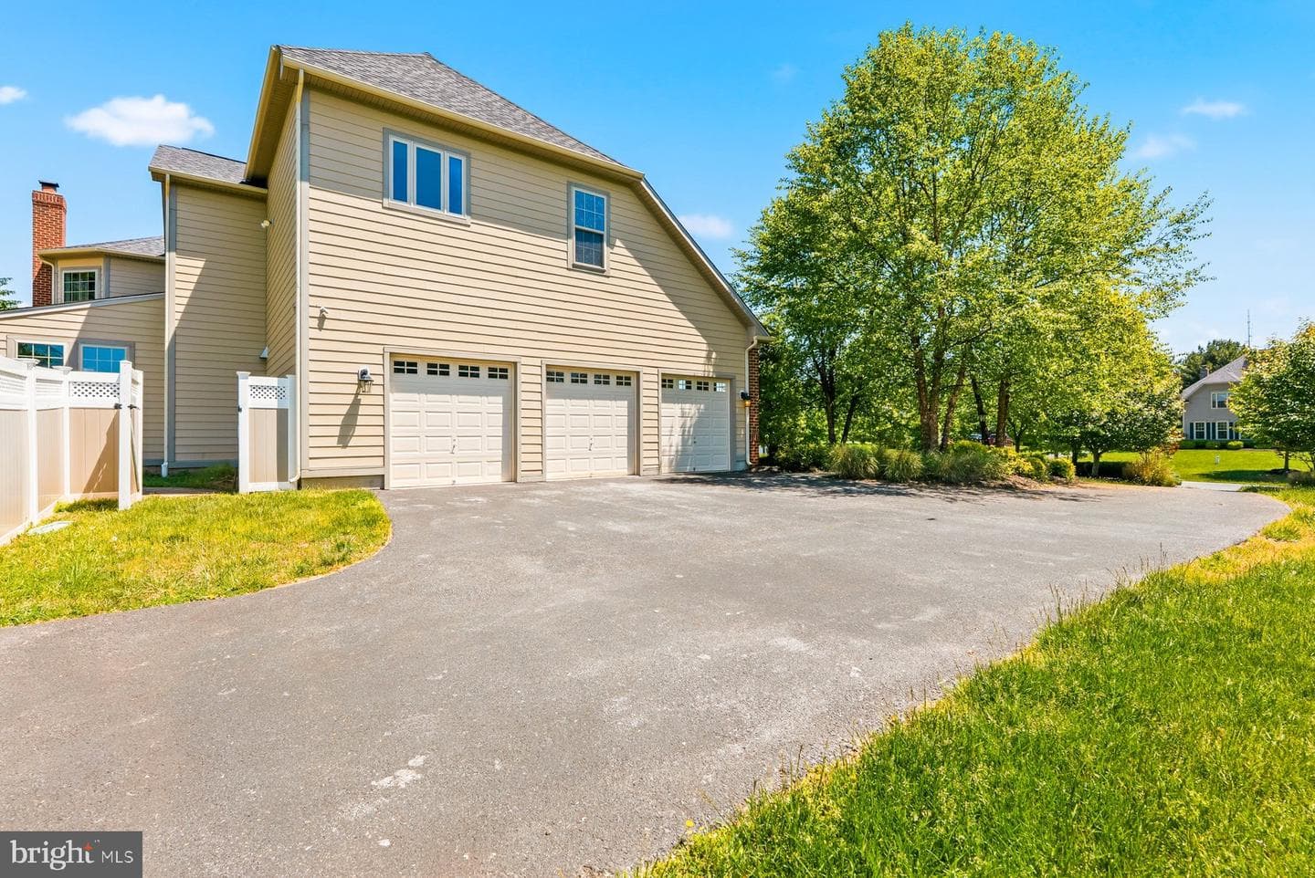 2025 Drovers Lane photo 4