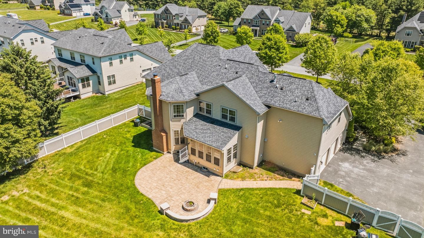 2025 Drovers Lane photo 55