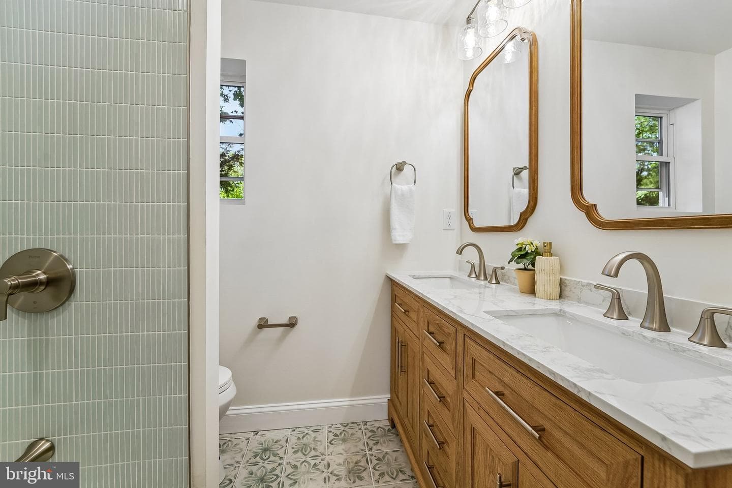 3045 Saint Johns Lane photo 17