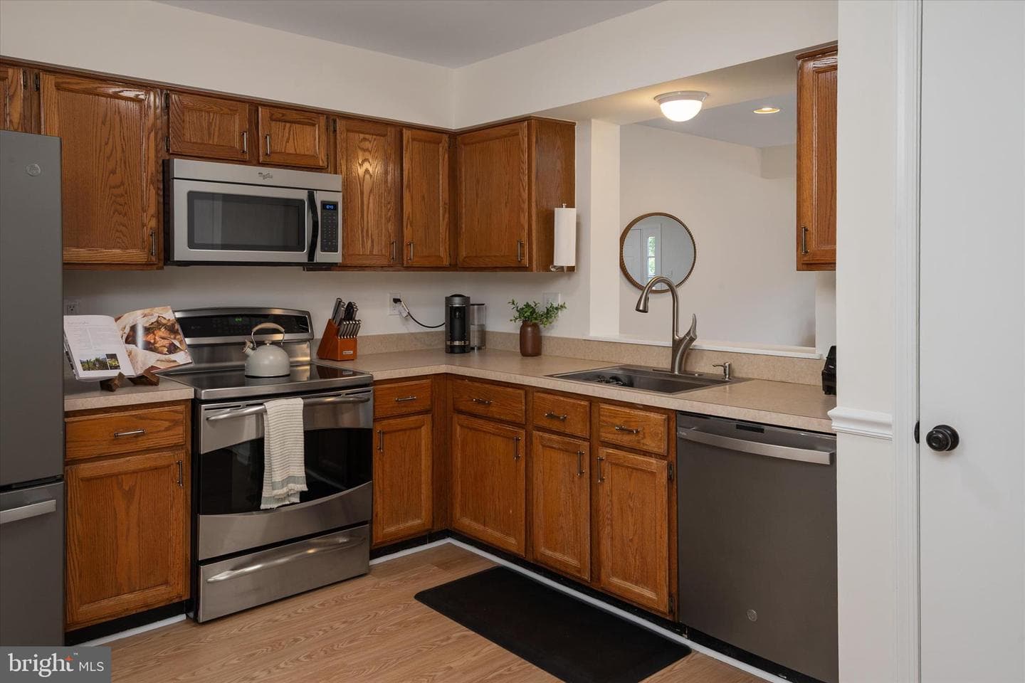 8440 Oak Bush Terrace photo 11