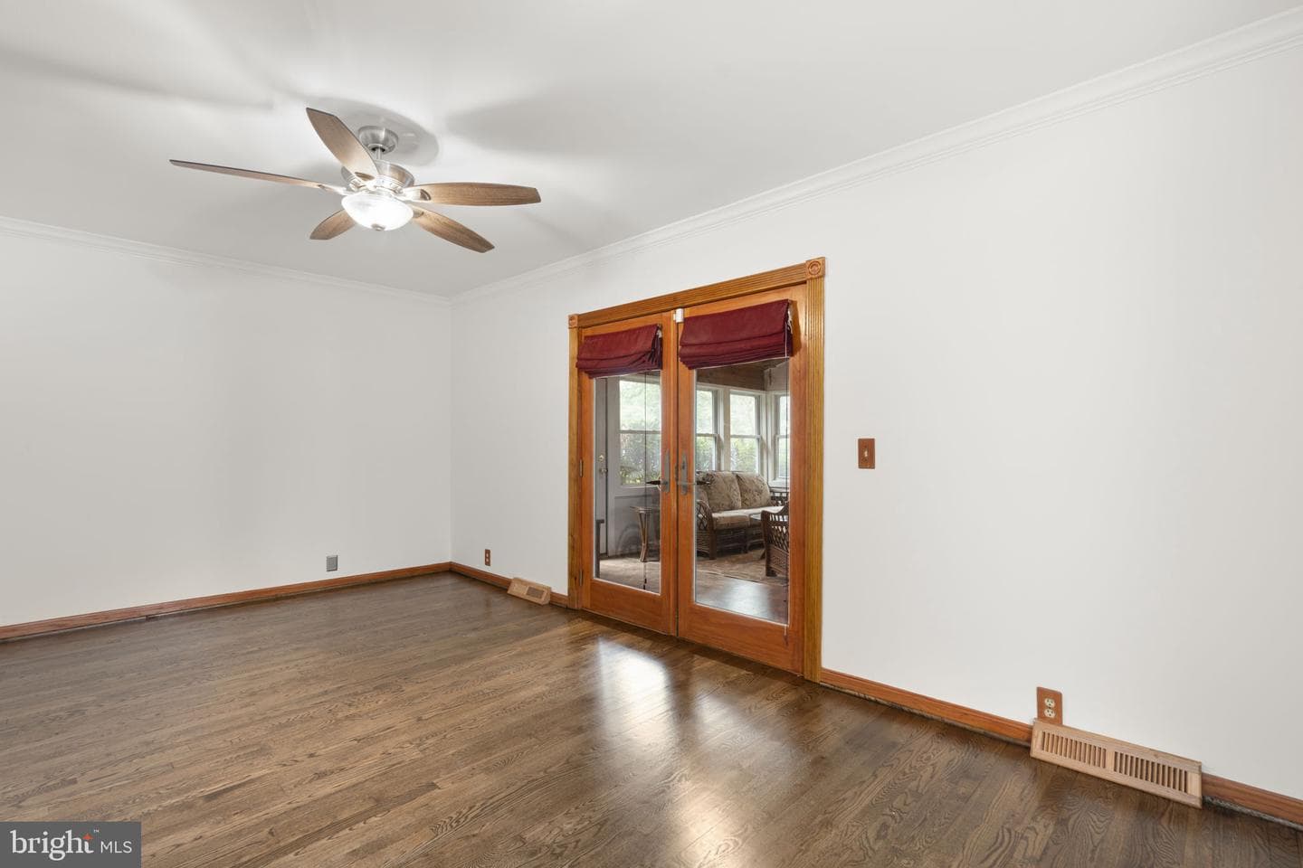 5206 Hesperus Drive photo 18
