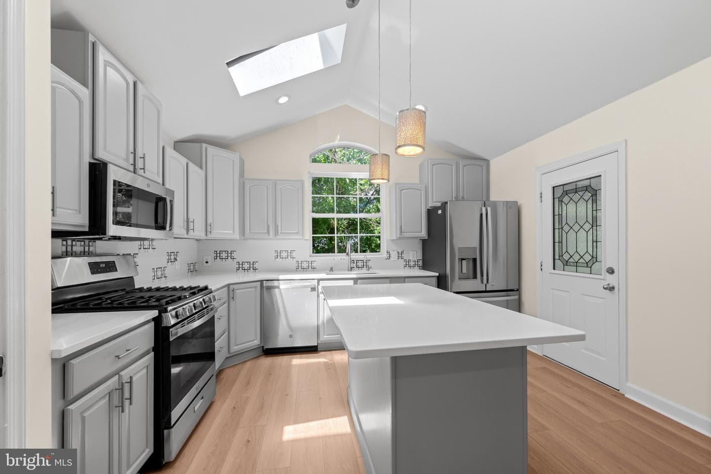 10904 Kathleen Court photo 21