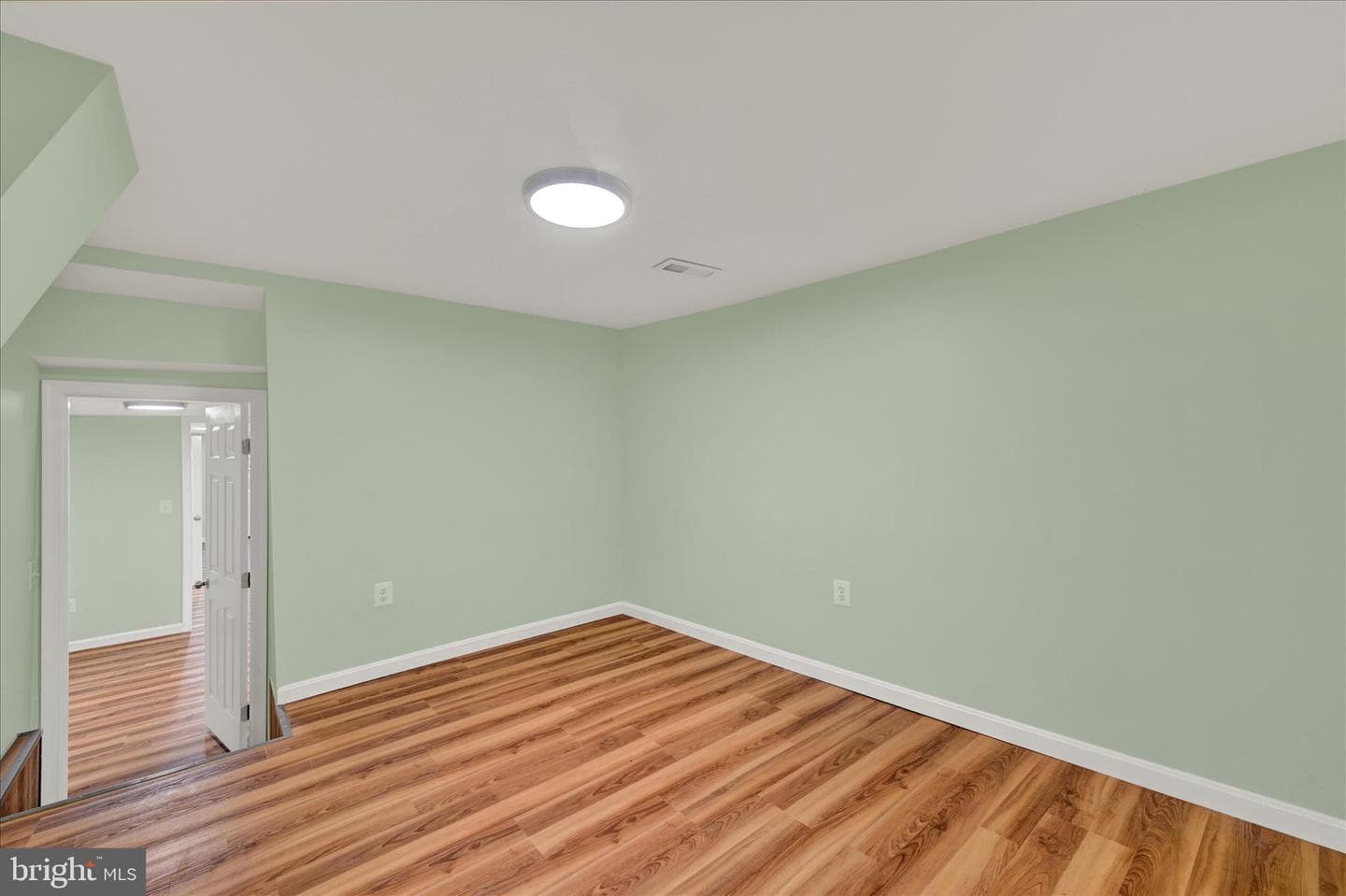 8511 Frederick Road photo 15