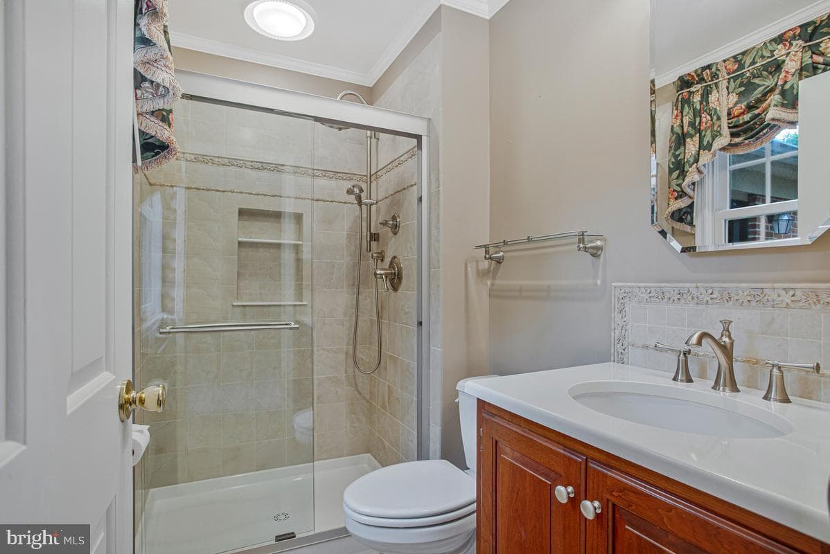 3814 Spring Meadow Drive photo 27