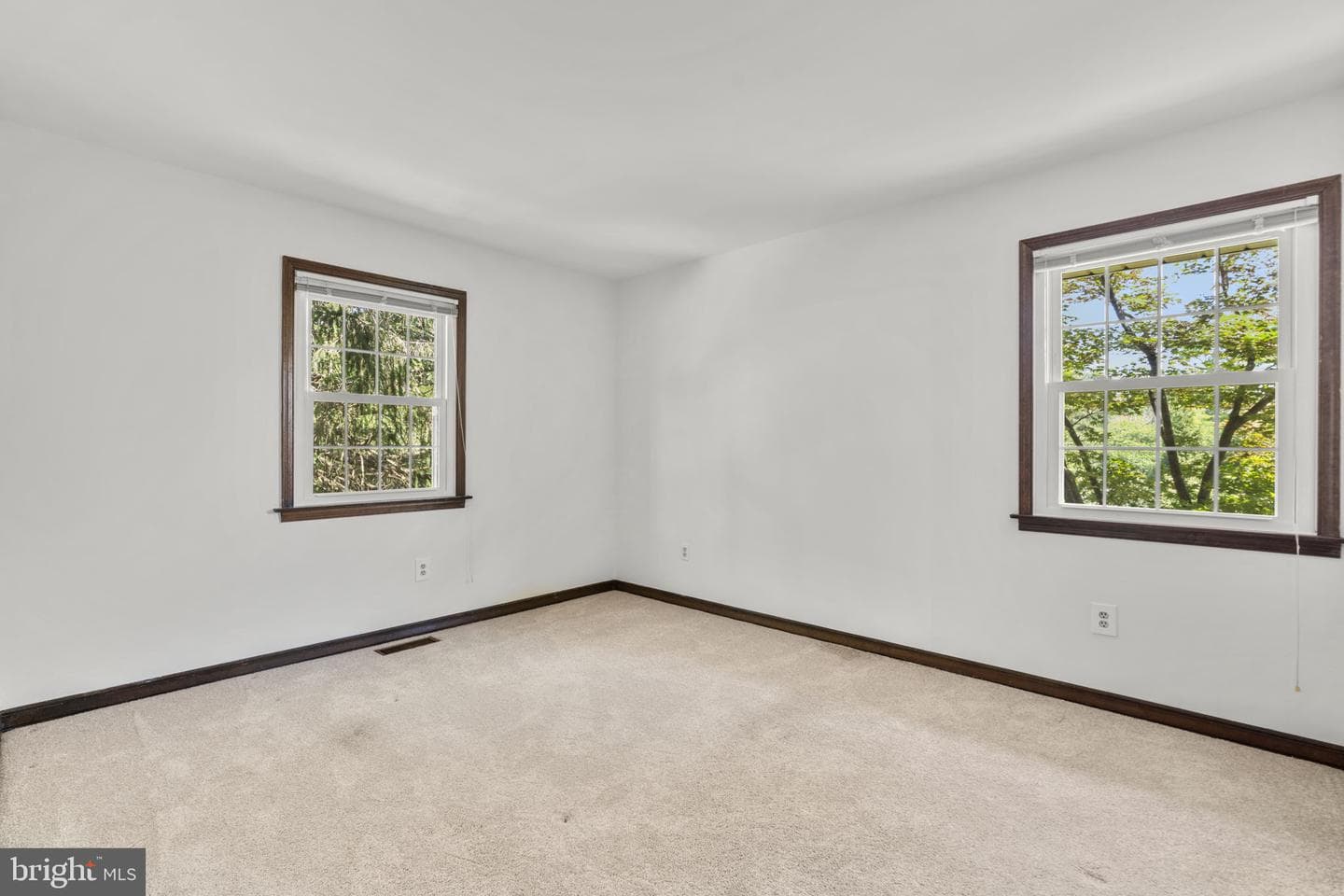 9187 Furrow Avenue photo 33