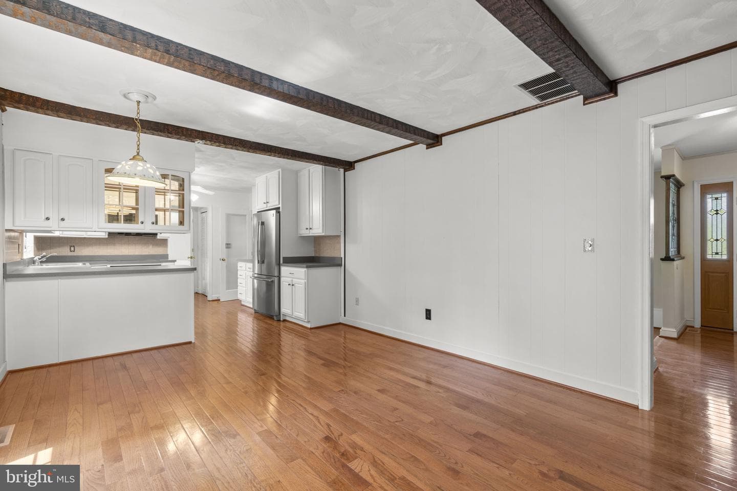 9187 Furrow Avenue photo 6